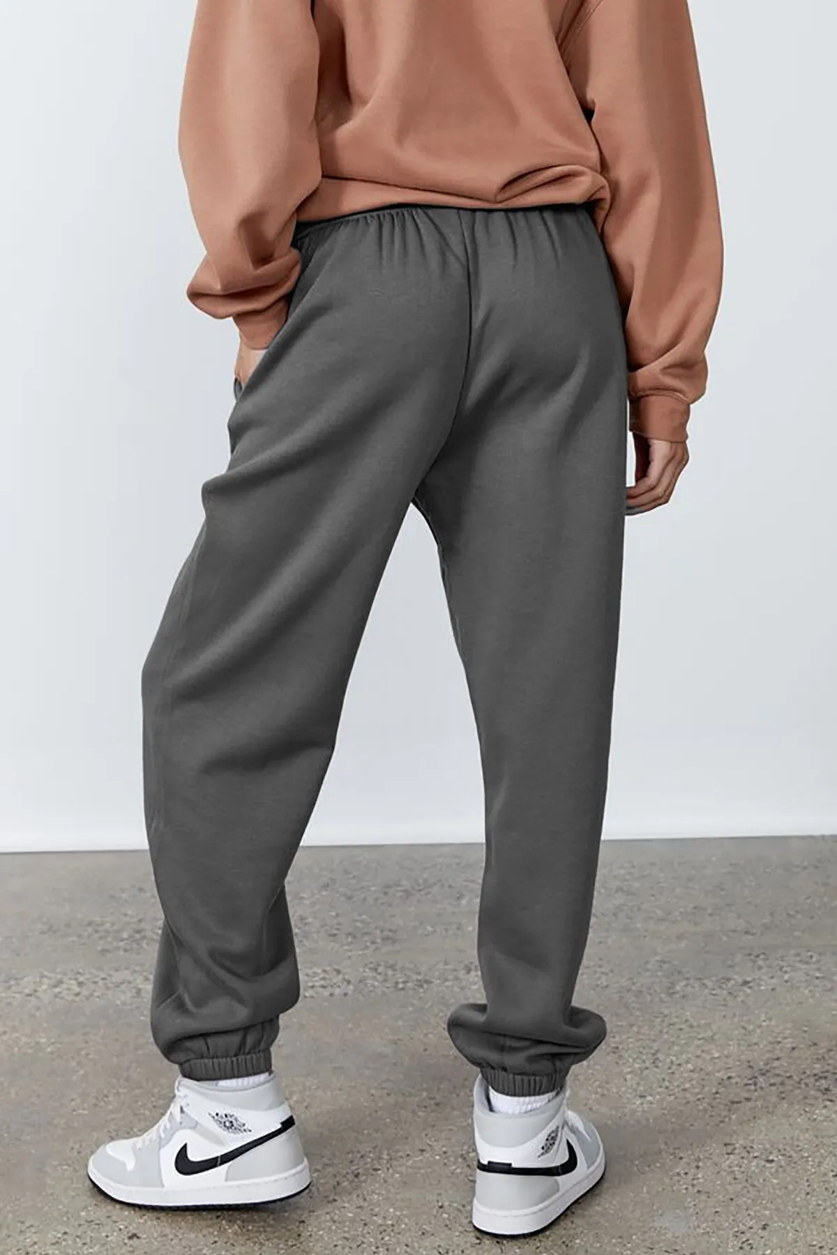 Madmext  Anthrazitfarbene Oversize-Jogginghose mit elastischem Bund für Damen MG1235
