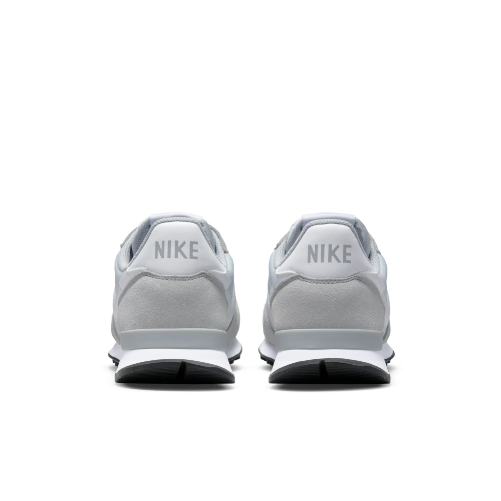 Nike Internationalist DR7886-002 / grau
