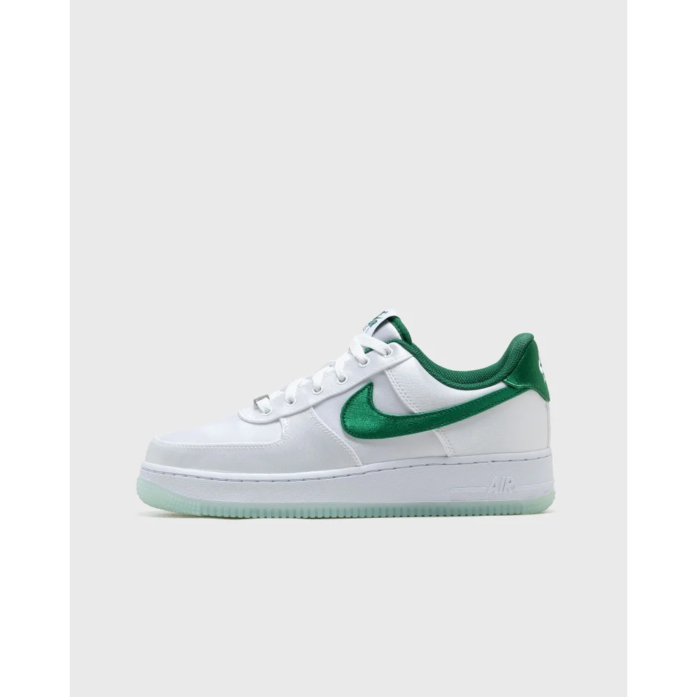 Nike Air Force 1 07 DX6541-101 / weiss