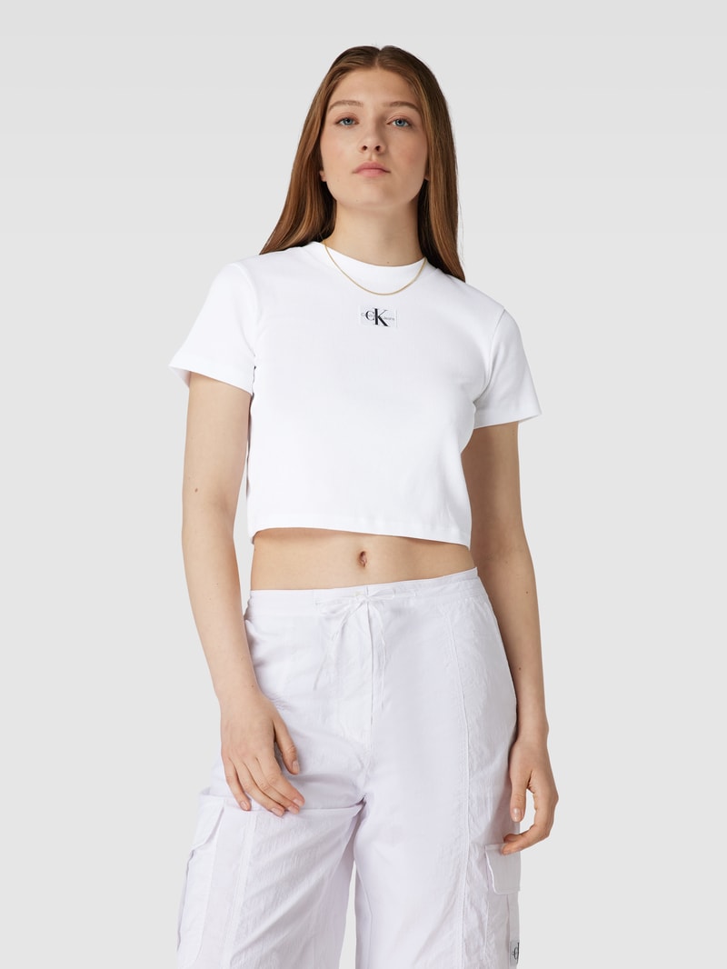T-Shirt in Feinripp-Optik Modell 'BADGE' in weiss