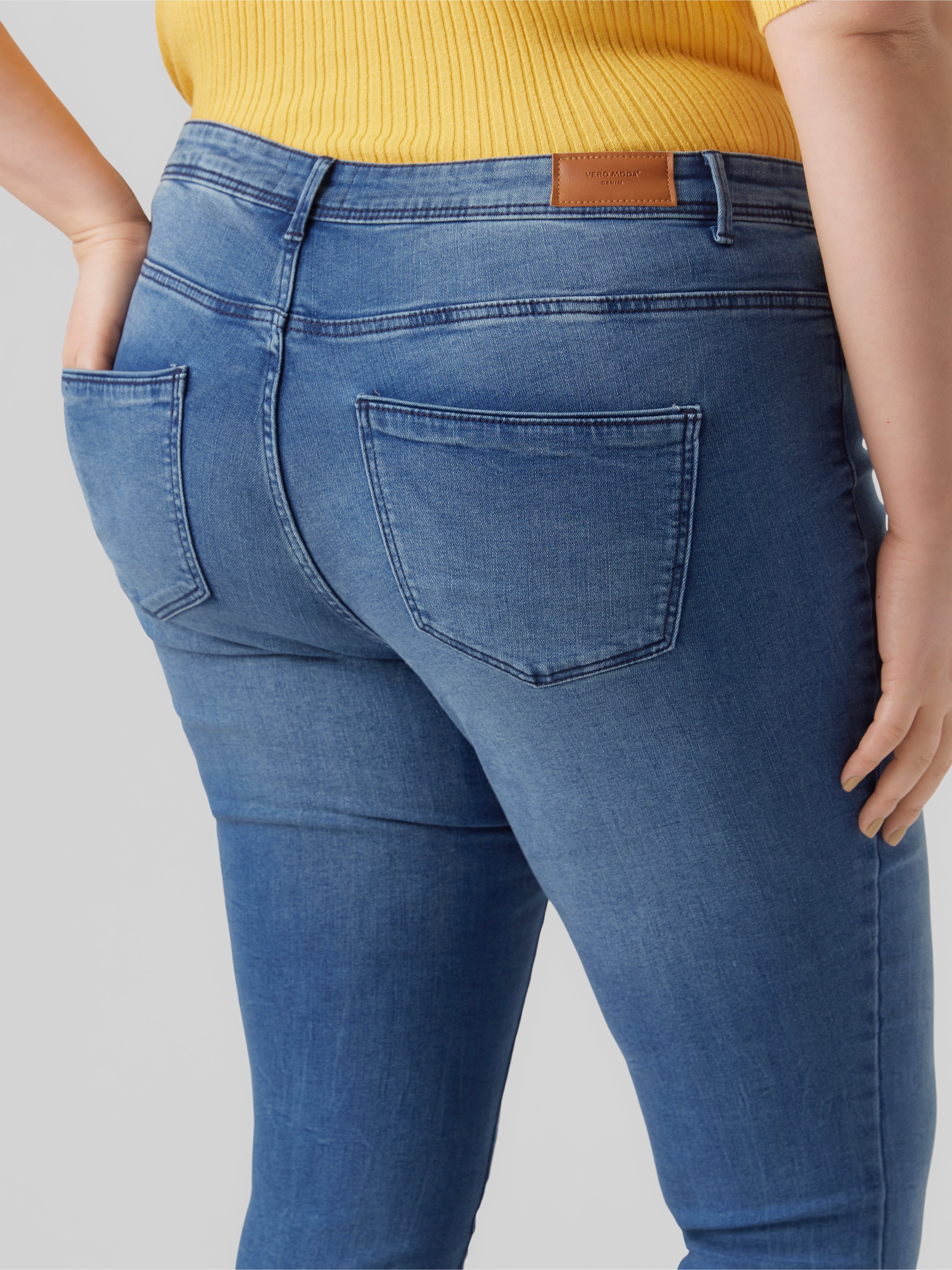 VMFANYA Mid Rise Slim Fit Jeans