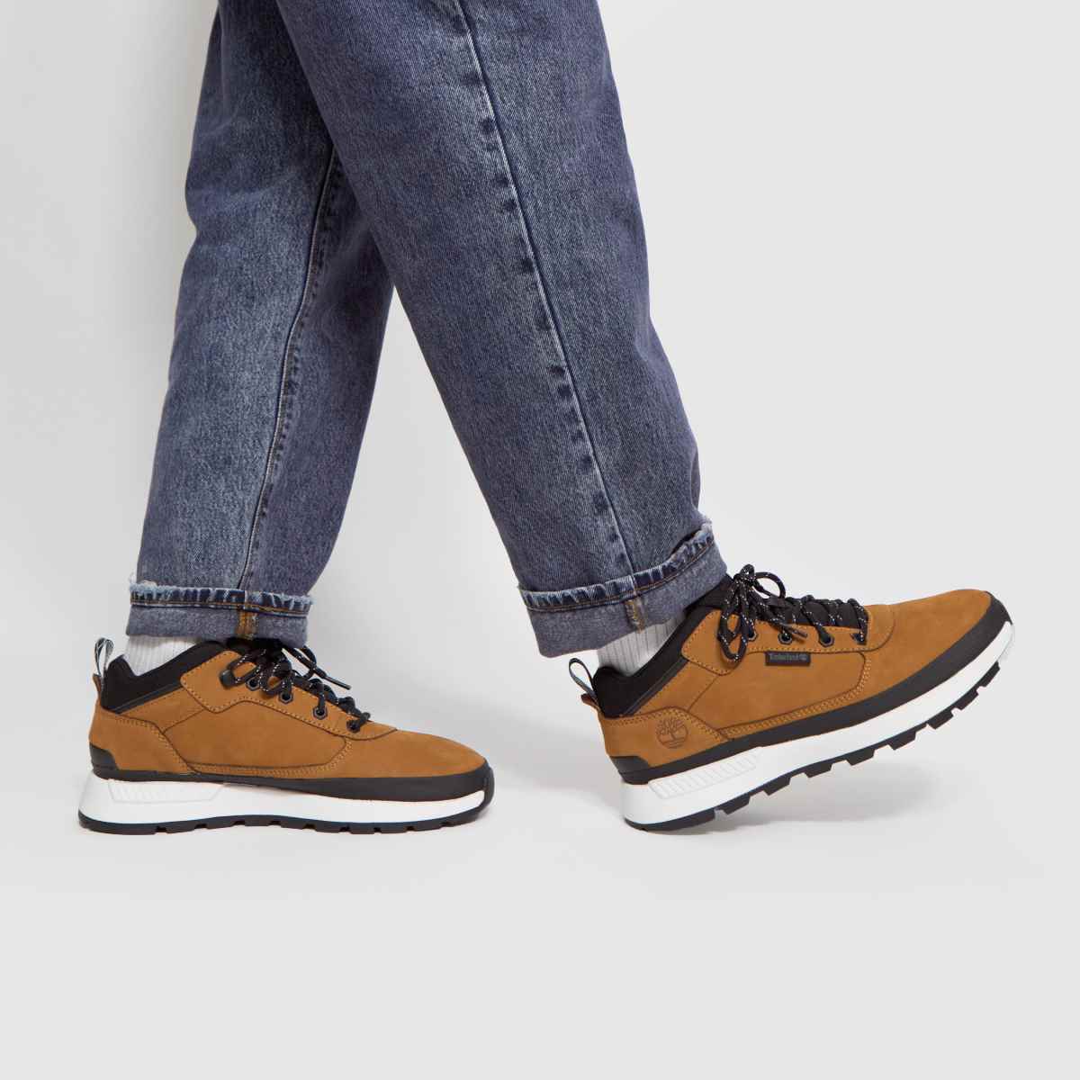 Timberland Field Trekker alacsony csizma barna színben