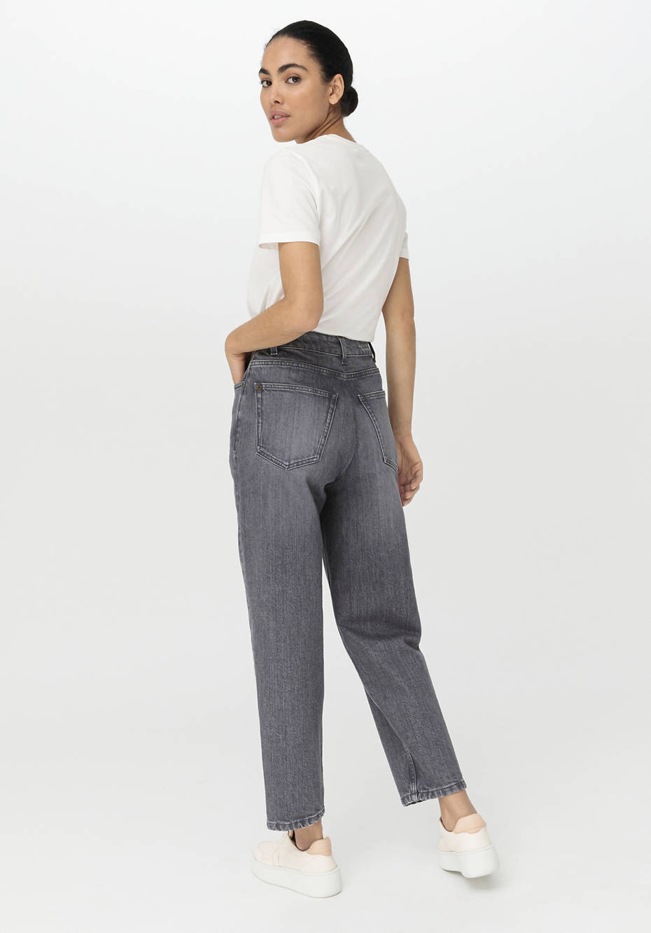 Jeans NELE Mid Rise Barrel Leg aus Bio-Denim