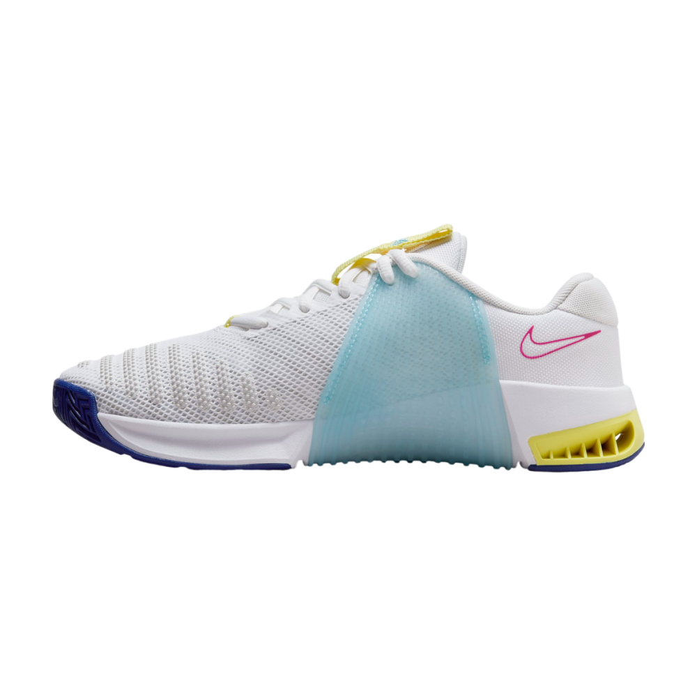 Nike Metcon 9 DZ2537-102 / weiss