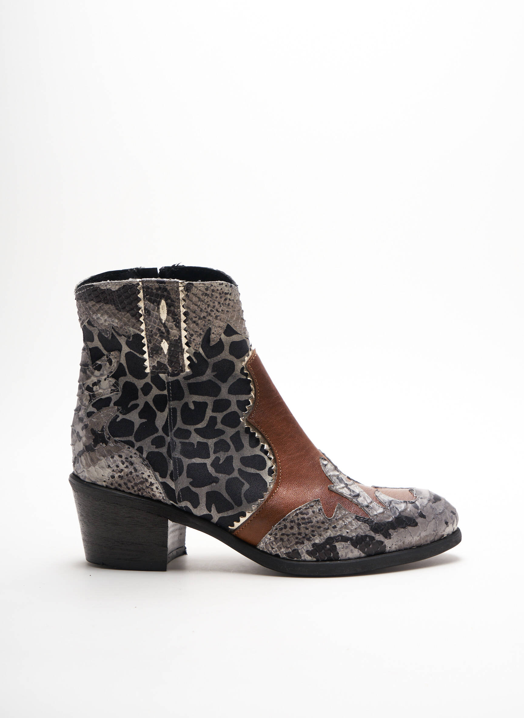 Semerdjian Bottines Femme couleur noir