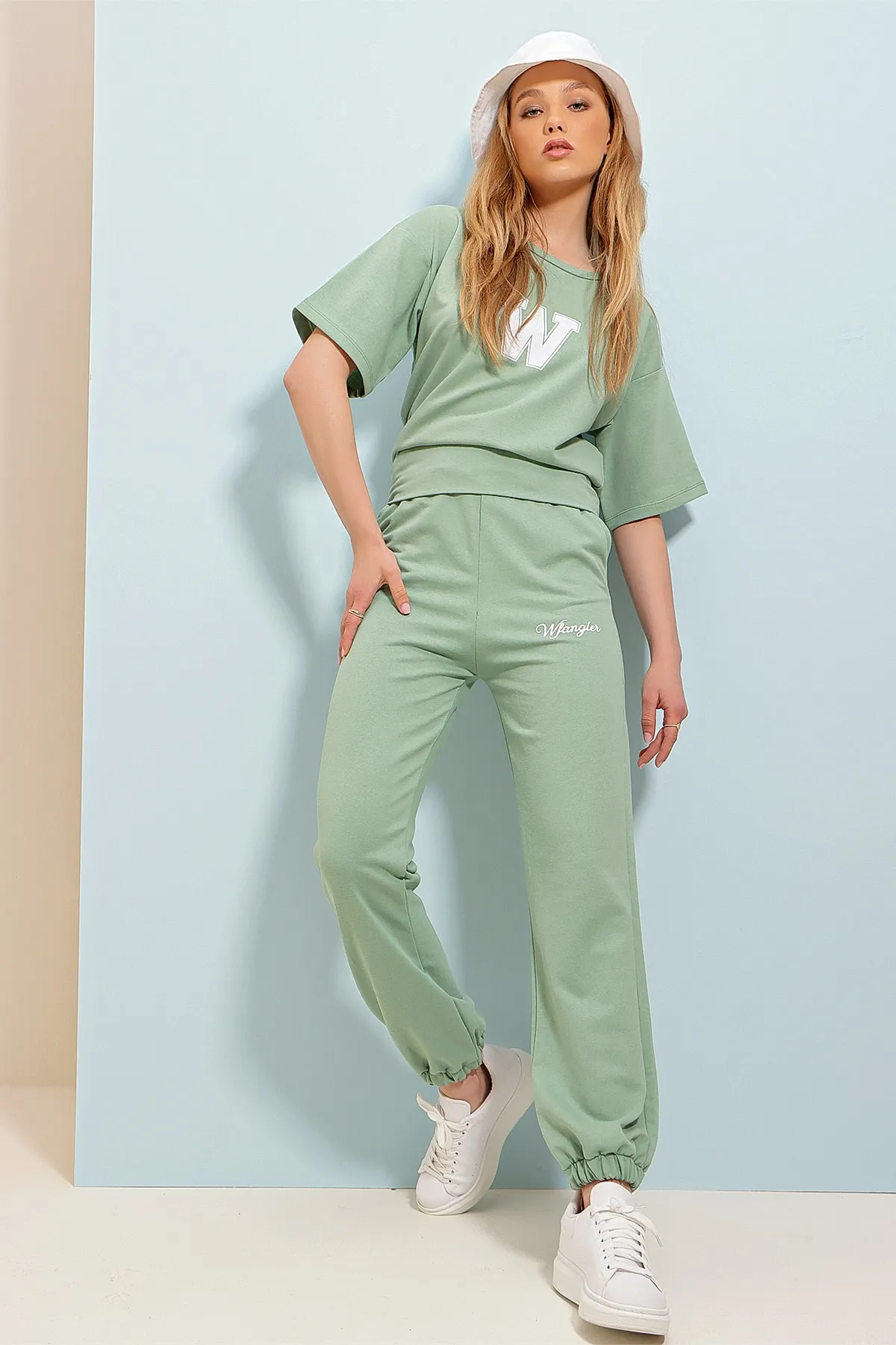 Trend Alaçatı Stili  Mintgrünes Trainingsanzug-Set mit Aufdruck für Damen ALC-X5889