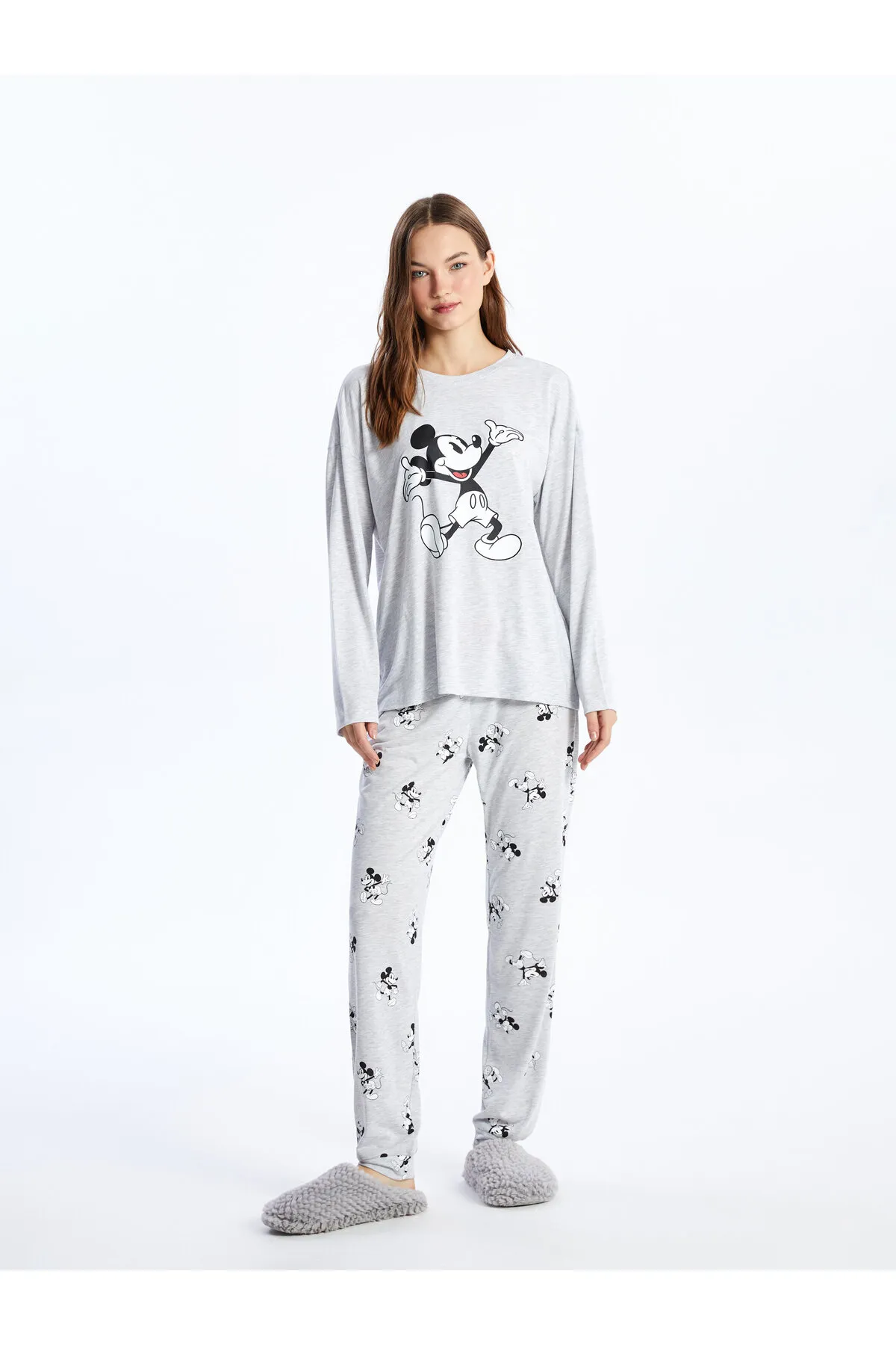 LC Waikiki  Langärmliges Damen-Pyjama-Set mit Rundhalsausschnitt und Mickey-Mouse-Aufdruck