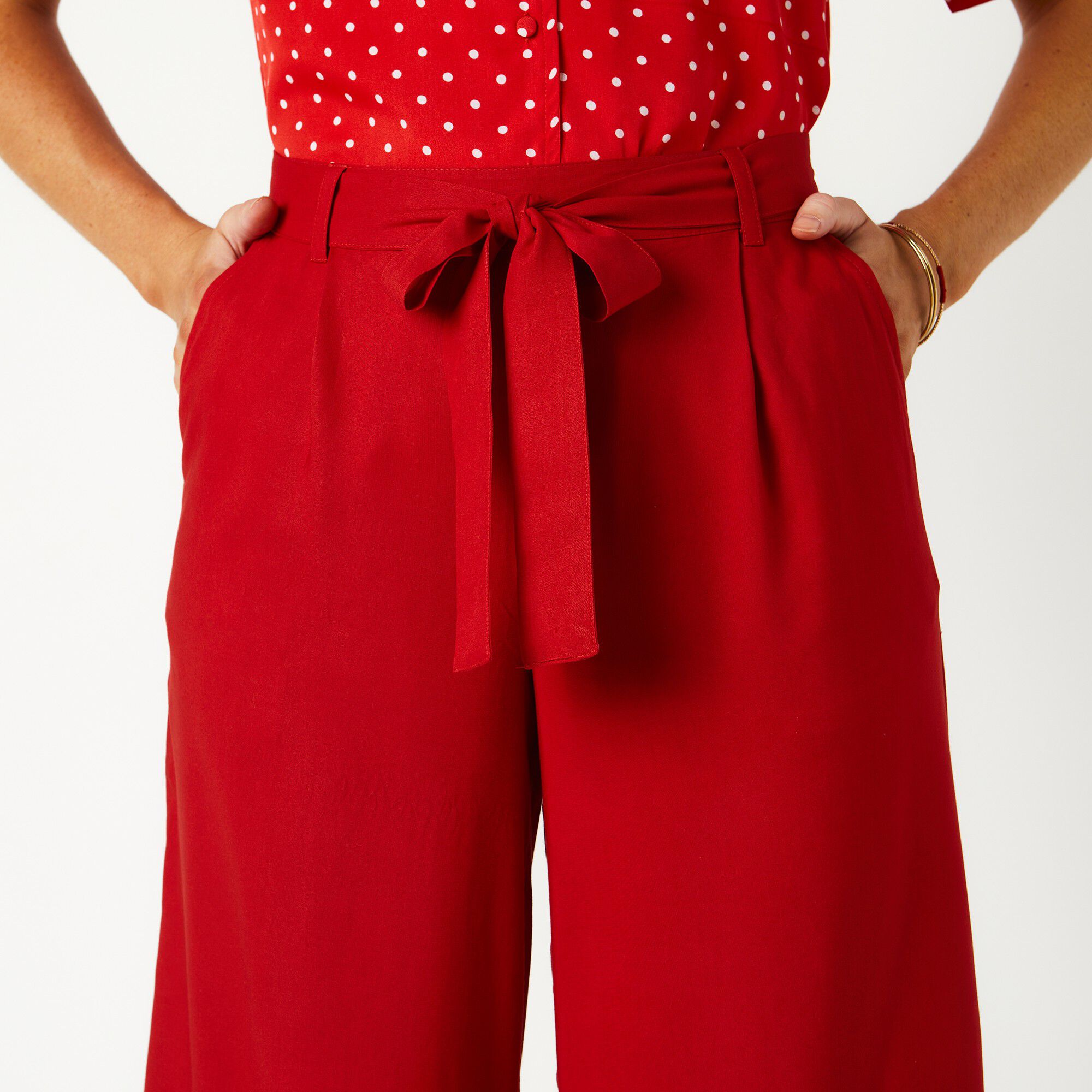 Pantalon raccourci large uni