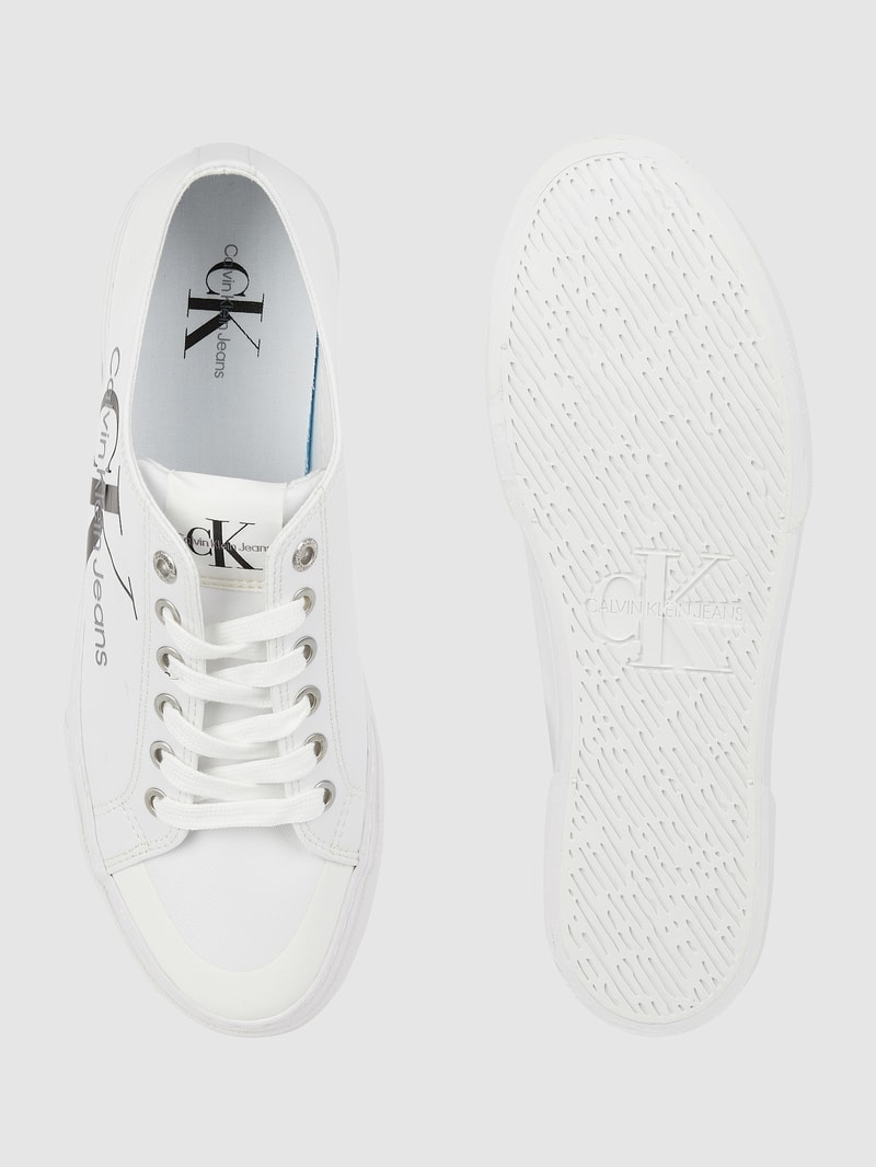 Plateau-Sneaker aus Textil in weiss