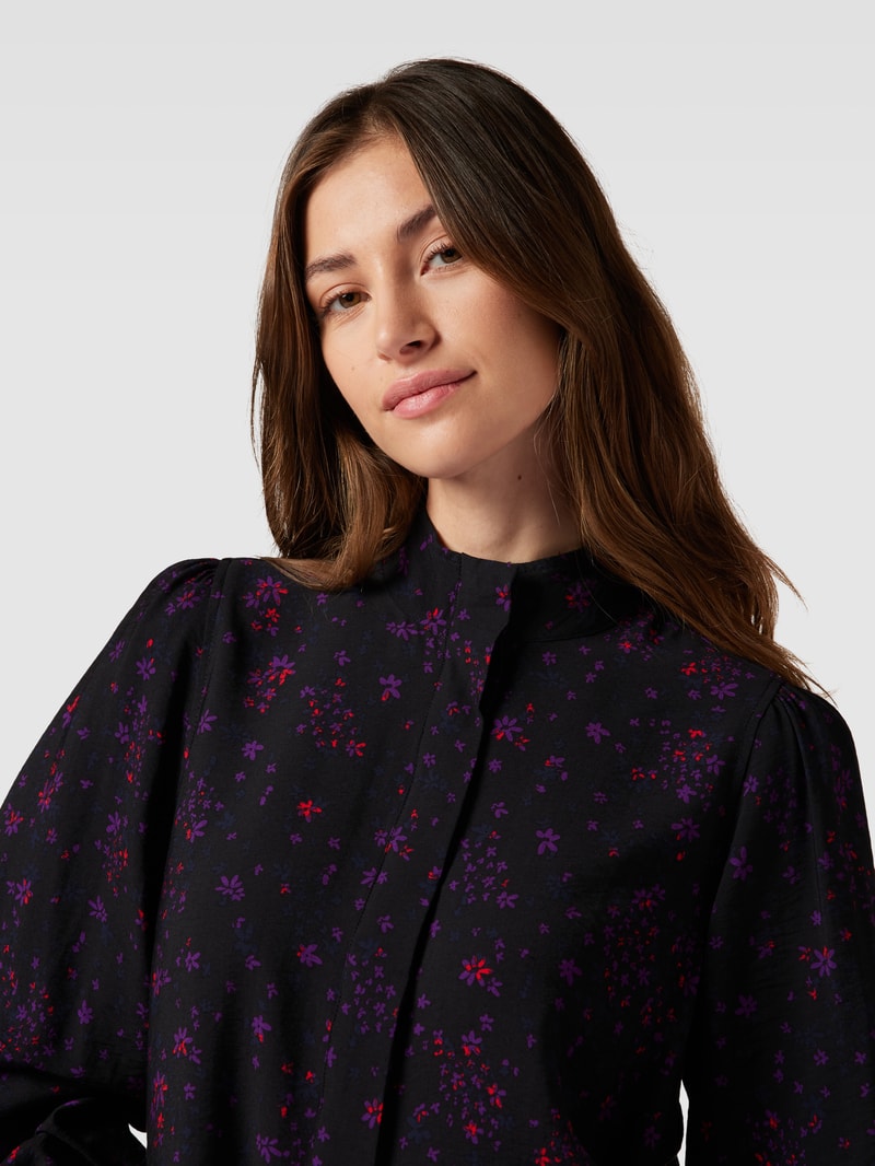 Blusenshirt mit floralem Muster in schwarz