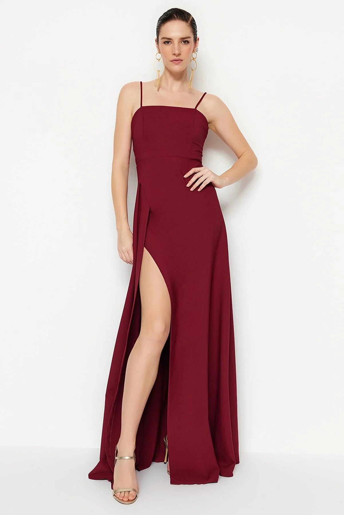 Trendyol Collection  Pflaumenfarbenes, gewebtes, langes Abendkleid TPRSS19FZ0511