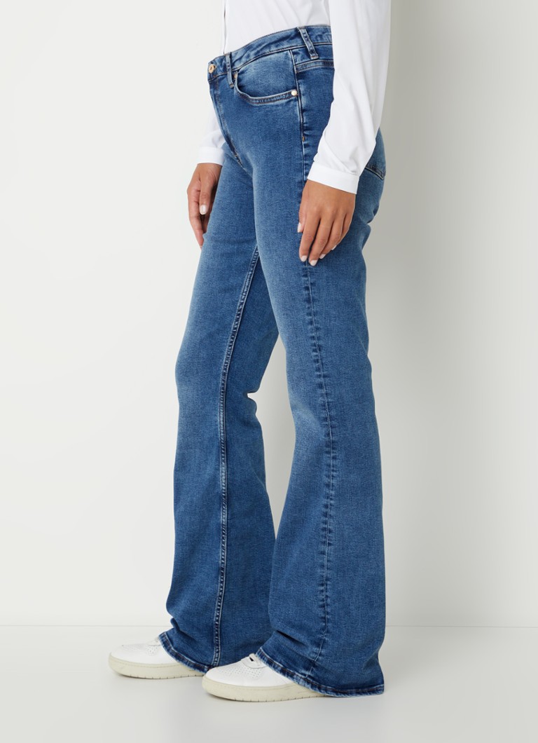 Jeans a zampa Belle a vita media di Studio Anneloes, realizzati in misto cotone biologico.