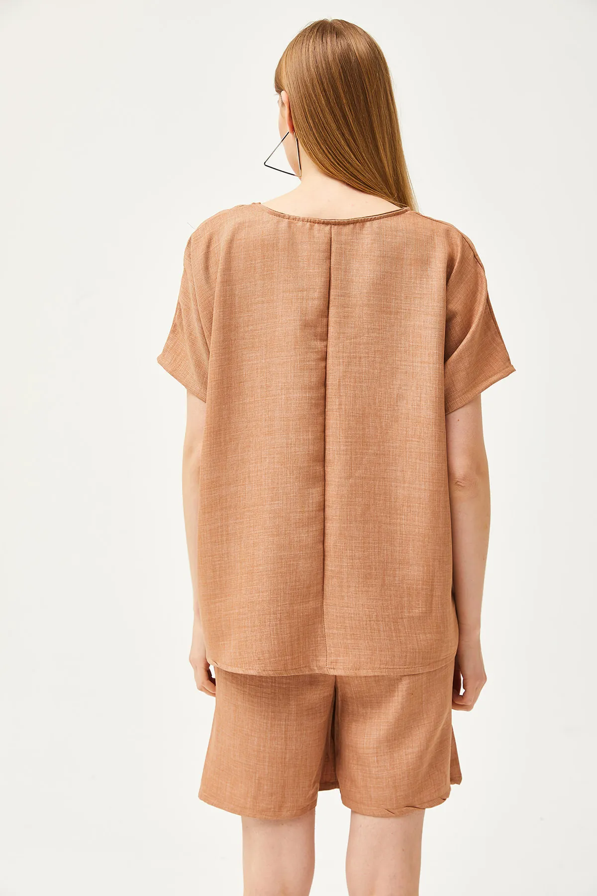 Olalook  Damen Camel Top Lockere Bluse Shorts mit Untertasche Leinen Inhalt Set TKM-19000268