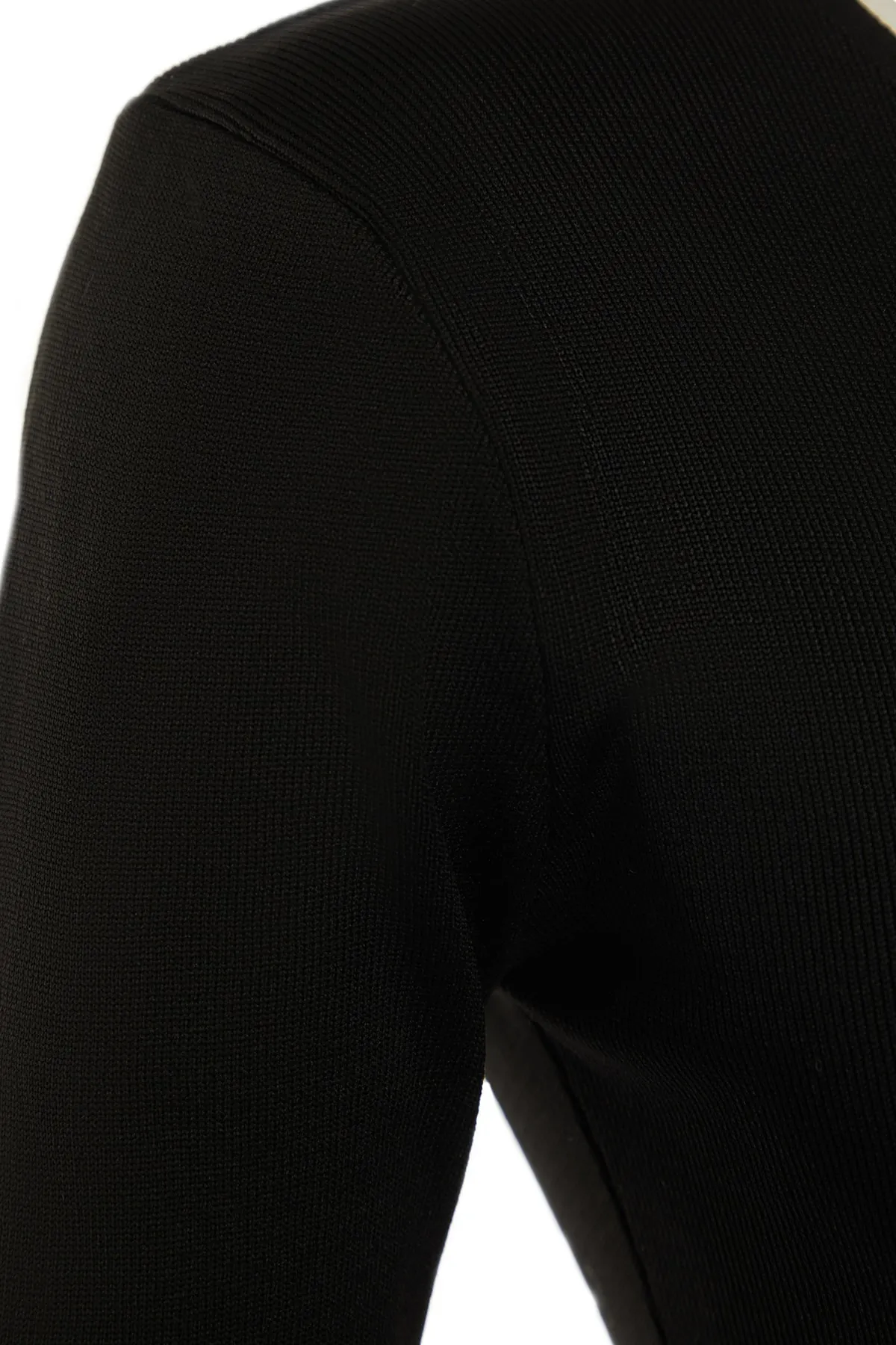 Trendyol Collection  Schwarzes, geschlitztes, detailliertes Strickkleid TWOAW23EL00021