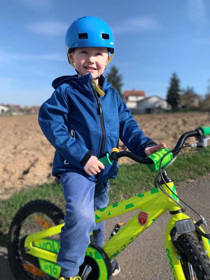 BMS BMS Softshelljacke für Kinder mit Strickoptik in royalblau günstig kaufen