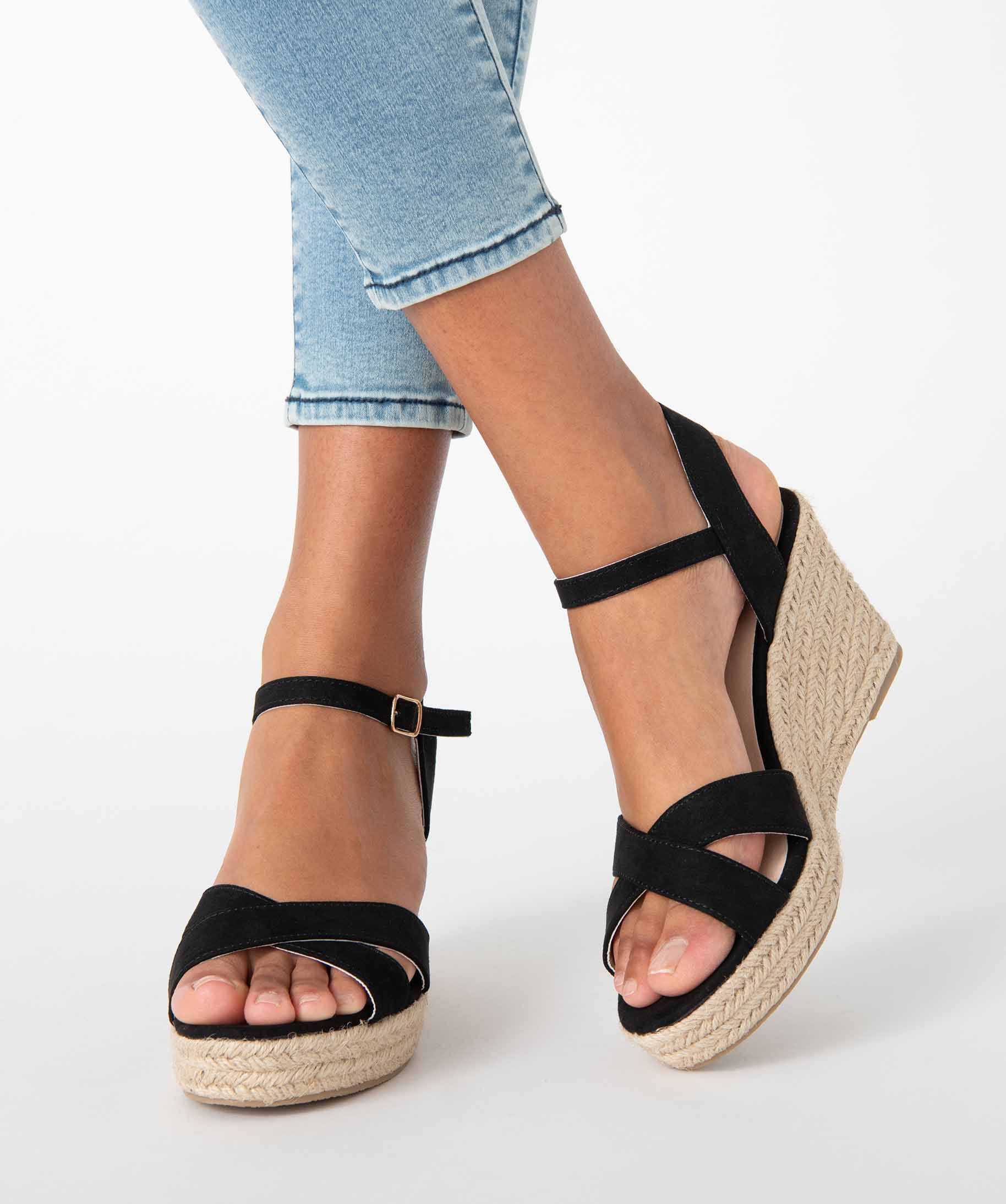 Sandales femme à talon compensé et brides unies noir | GEMO