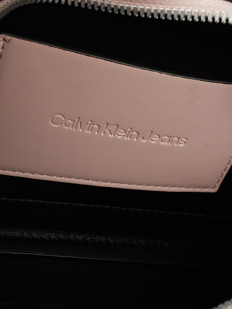 Pochette in Leder-Optik   in rosé