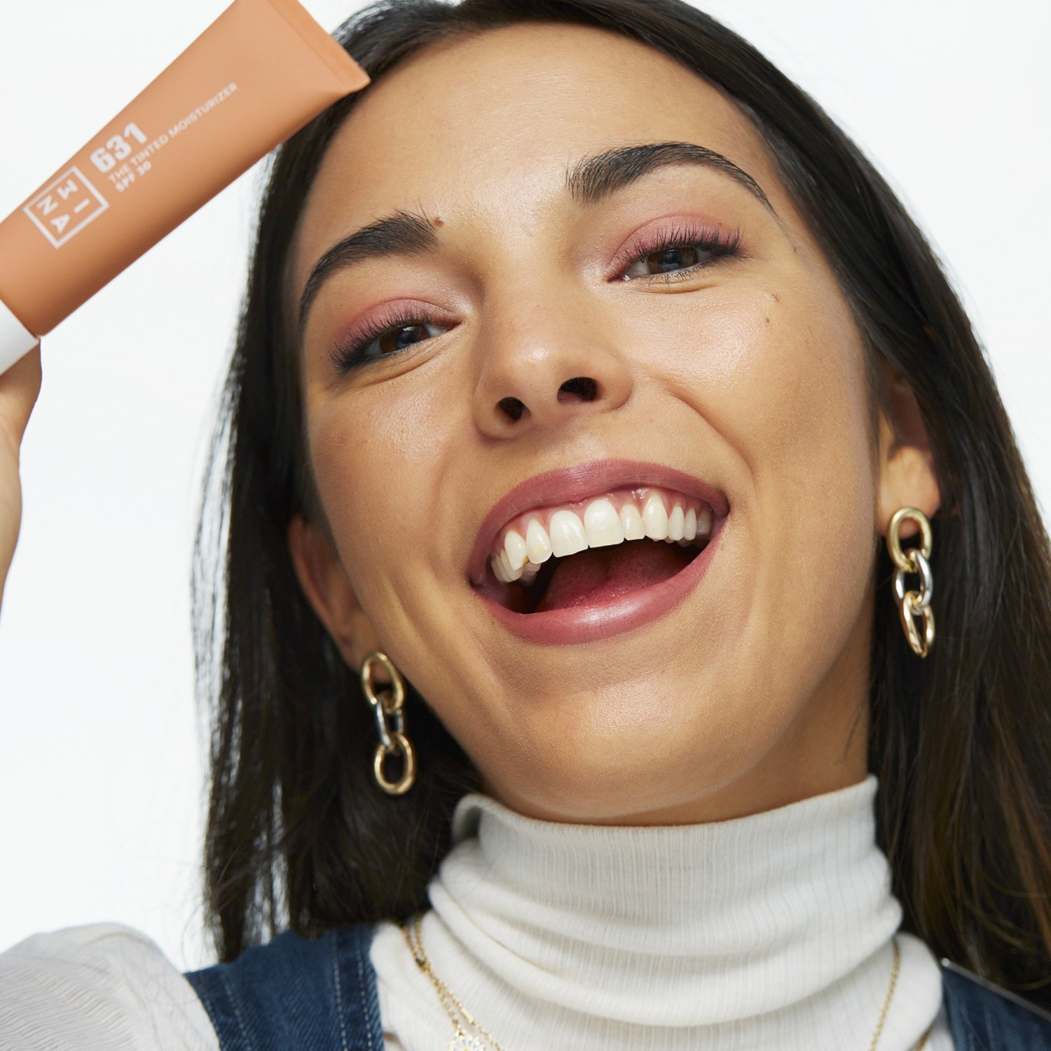 3INA Crema hidratantă colorată SPF30