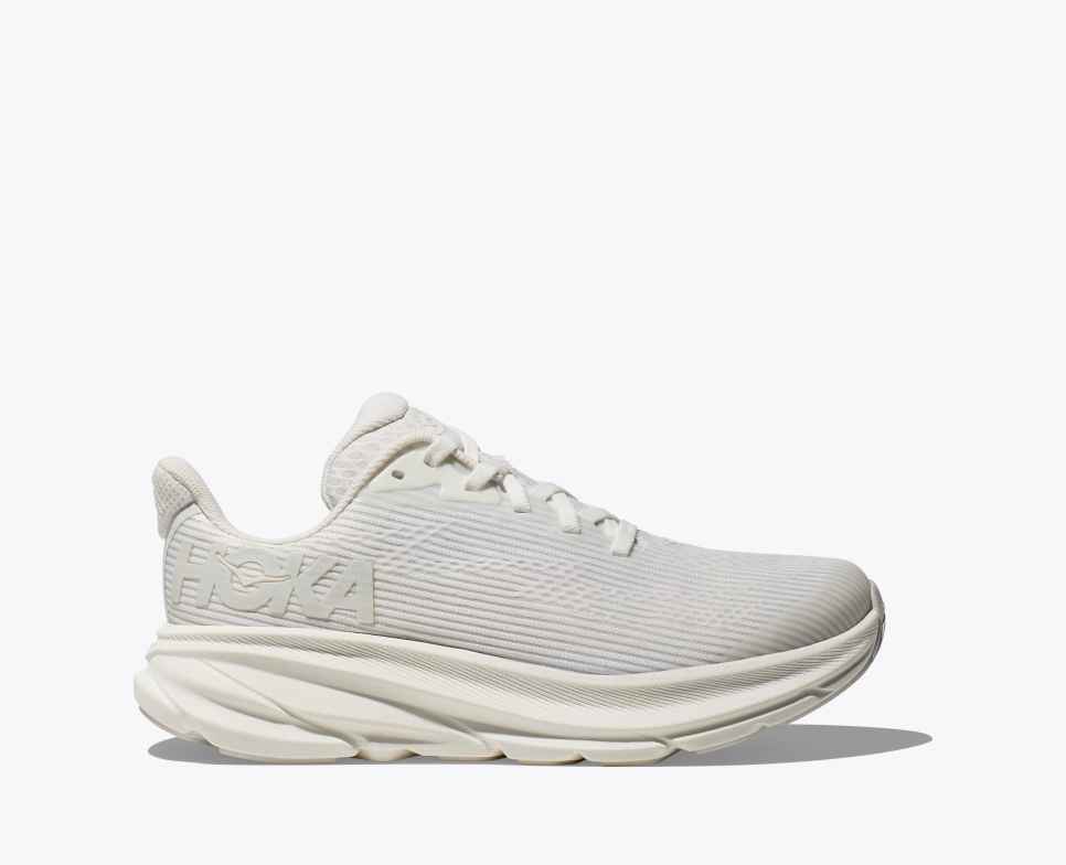 Clifton 9 White / Frost