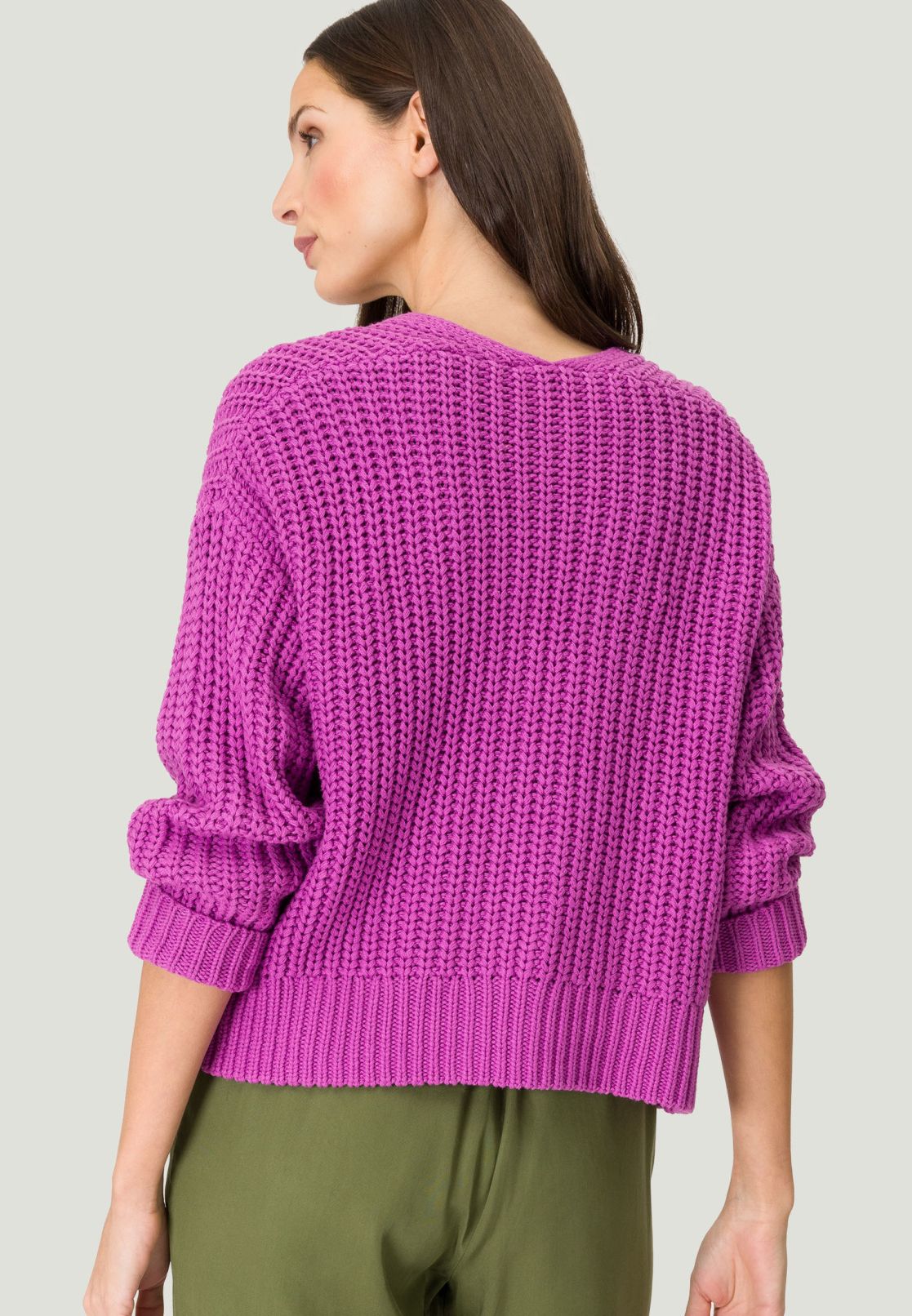 Kurze Grobstrickjacke