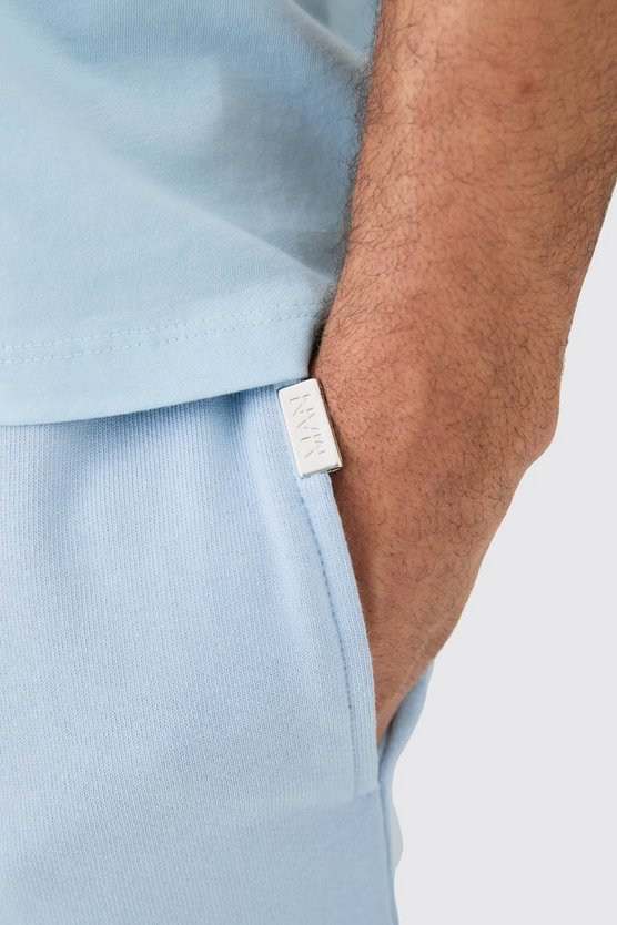 Lockere mittellange Shorts