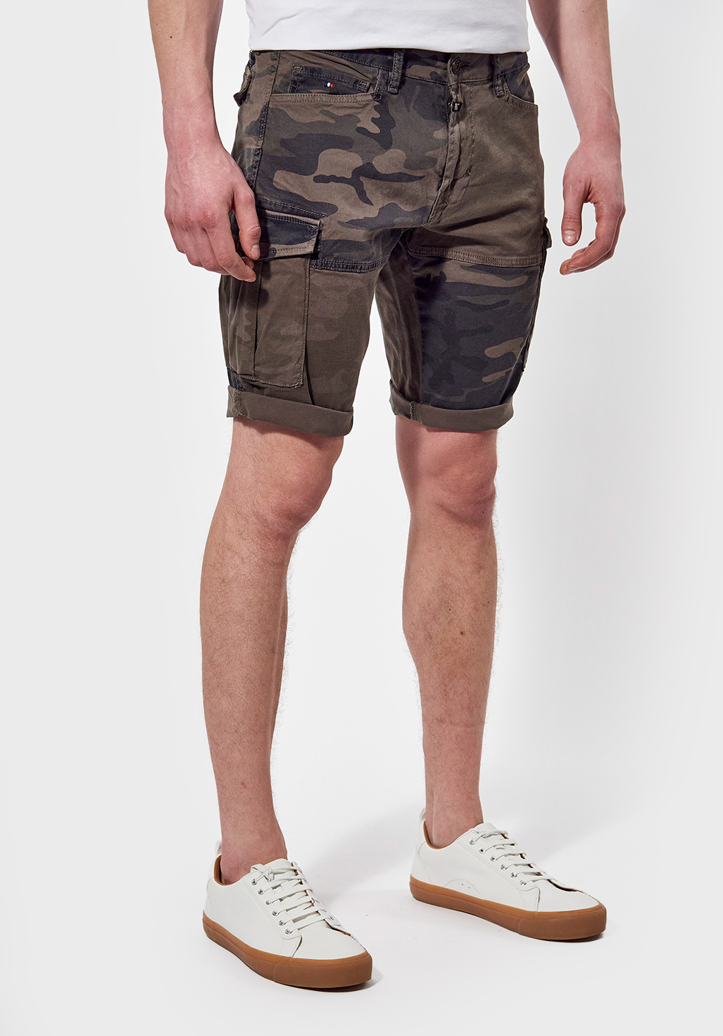 AZER   Bermuda en jean straight Homme kaki camouflage