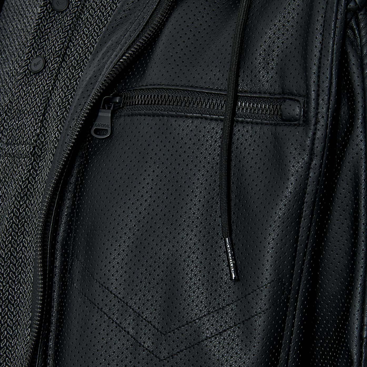 VASKA  Veste en simili cuir noir homme
