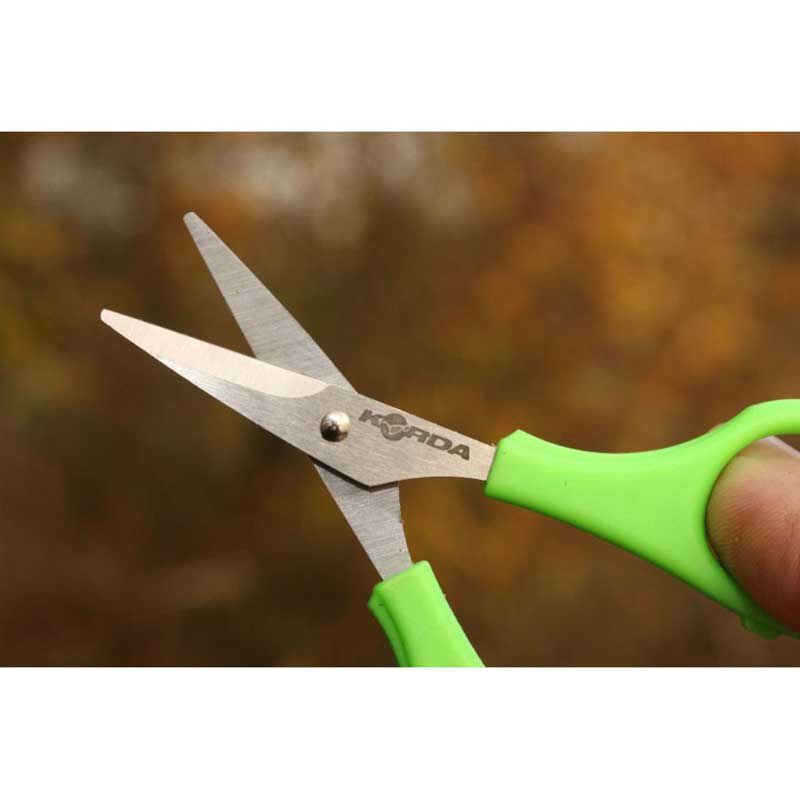 Korda Razorblades karpių pynimo žirklės