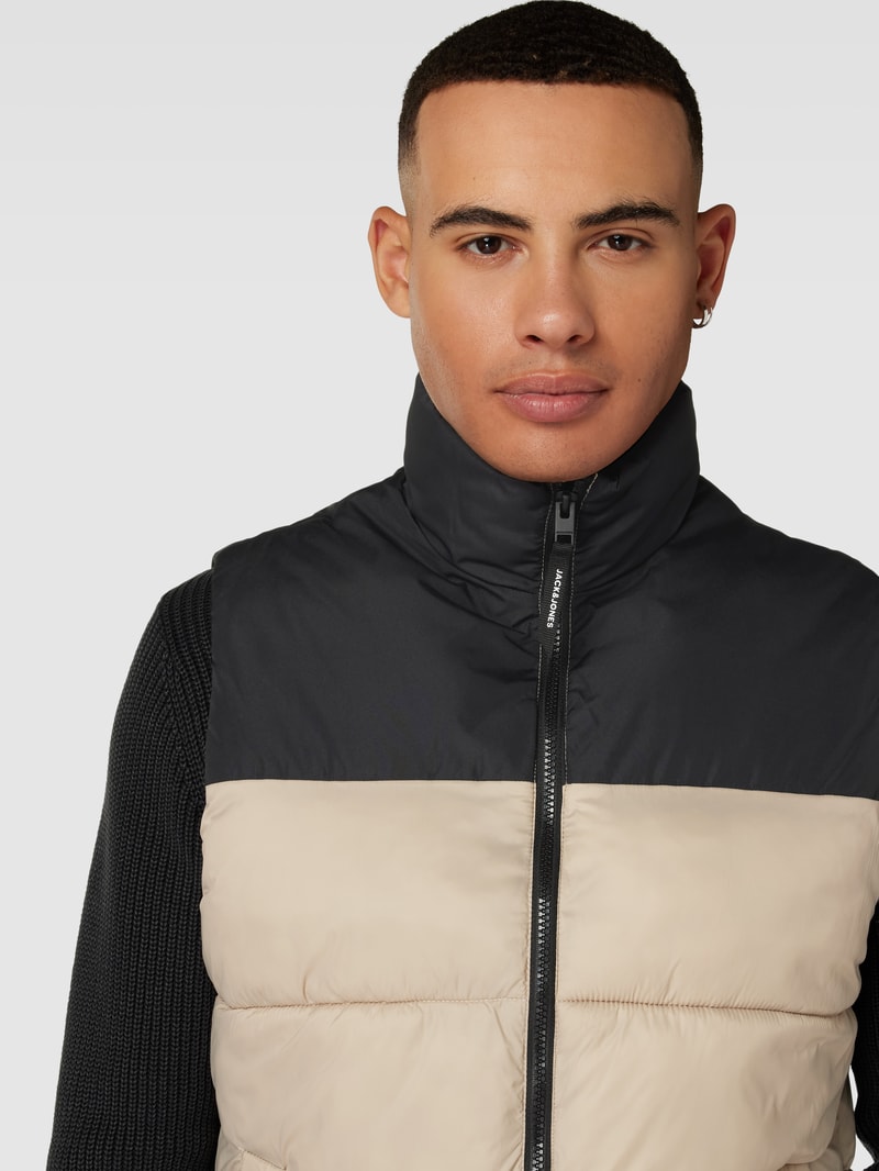 Steppweste mit Stehkragen Modell 'TOBY' in offwhite