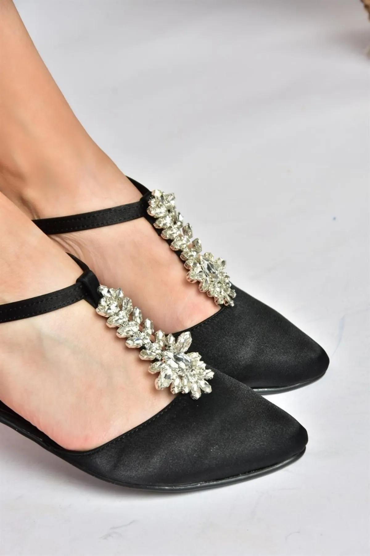 Fox Shoes  P726626004 Damen-Ballerinas aus schwarzem Satinstoff mit Steindetails
