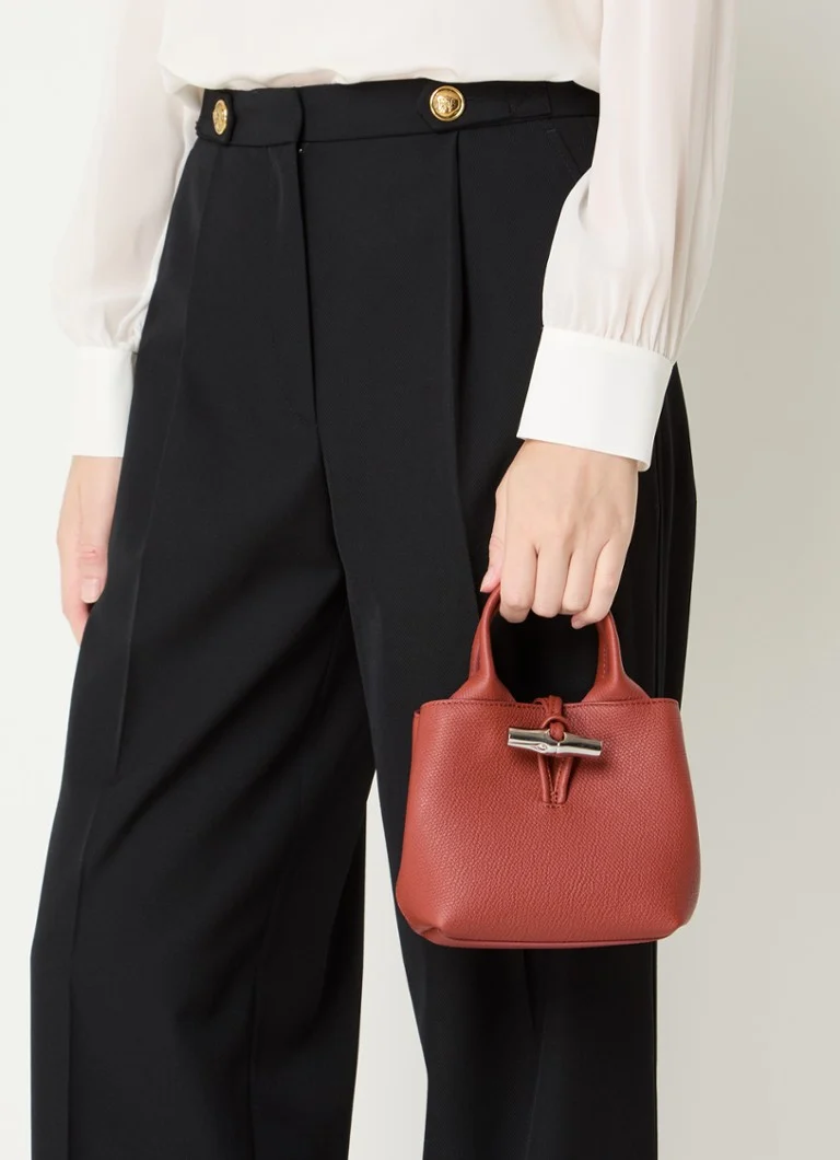 Geantă din piele Longchamp Le Roseau cu curea de umăr detașabilă.
