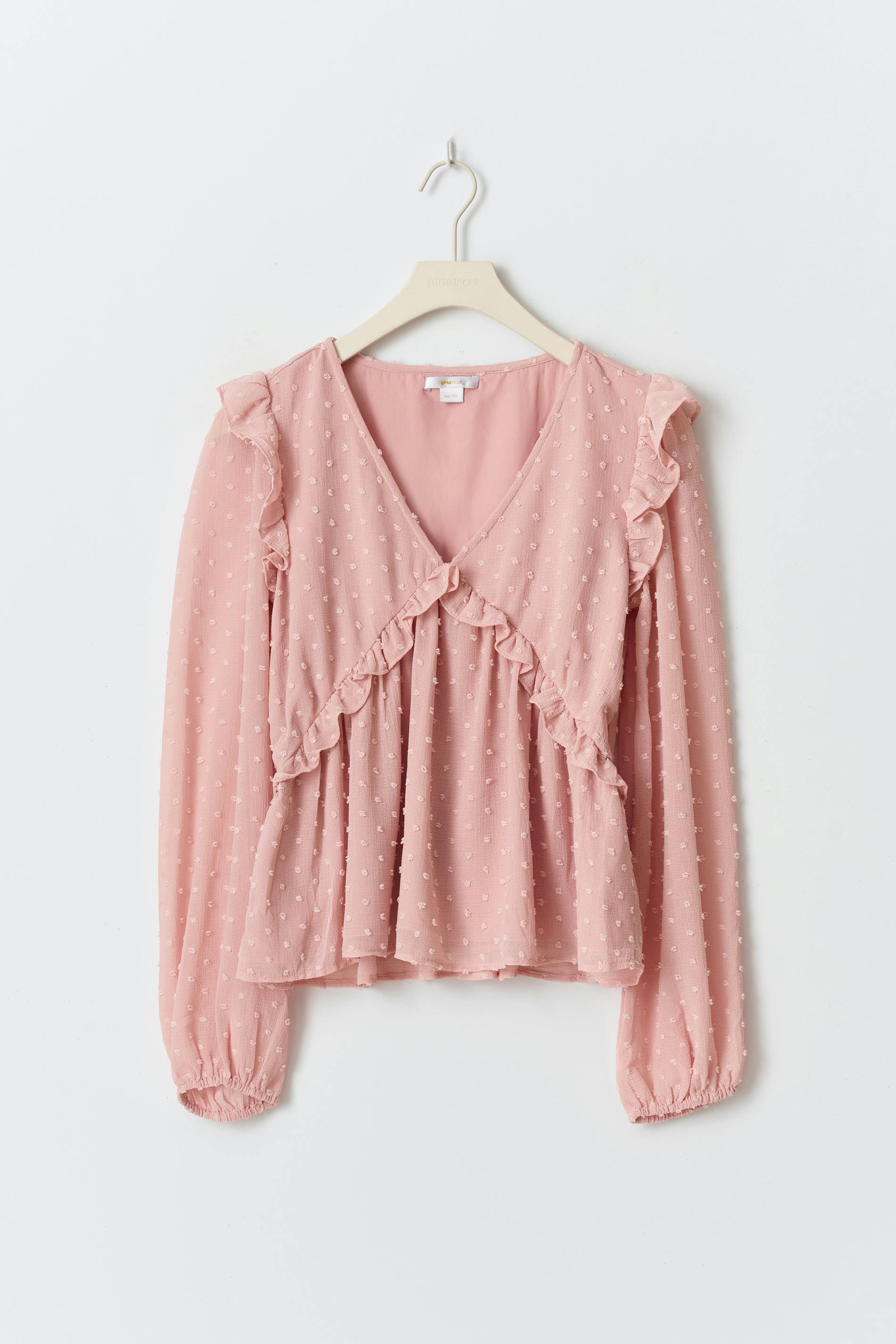 Y frill v blouse