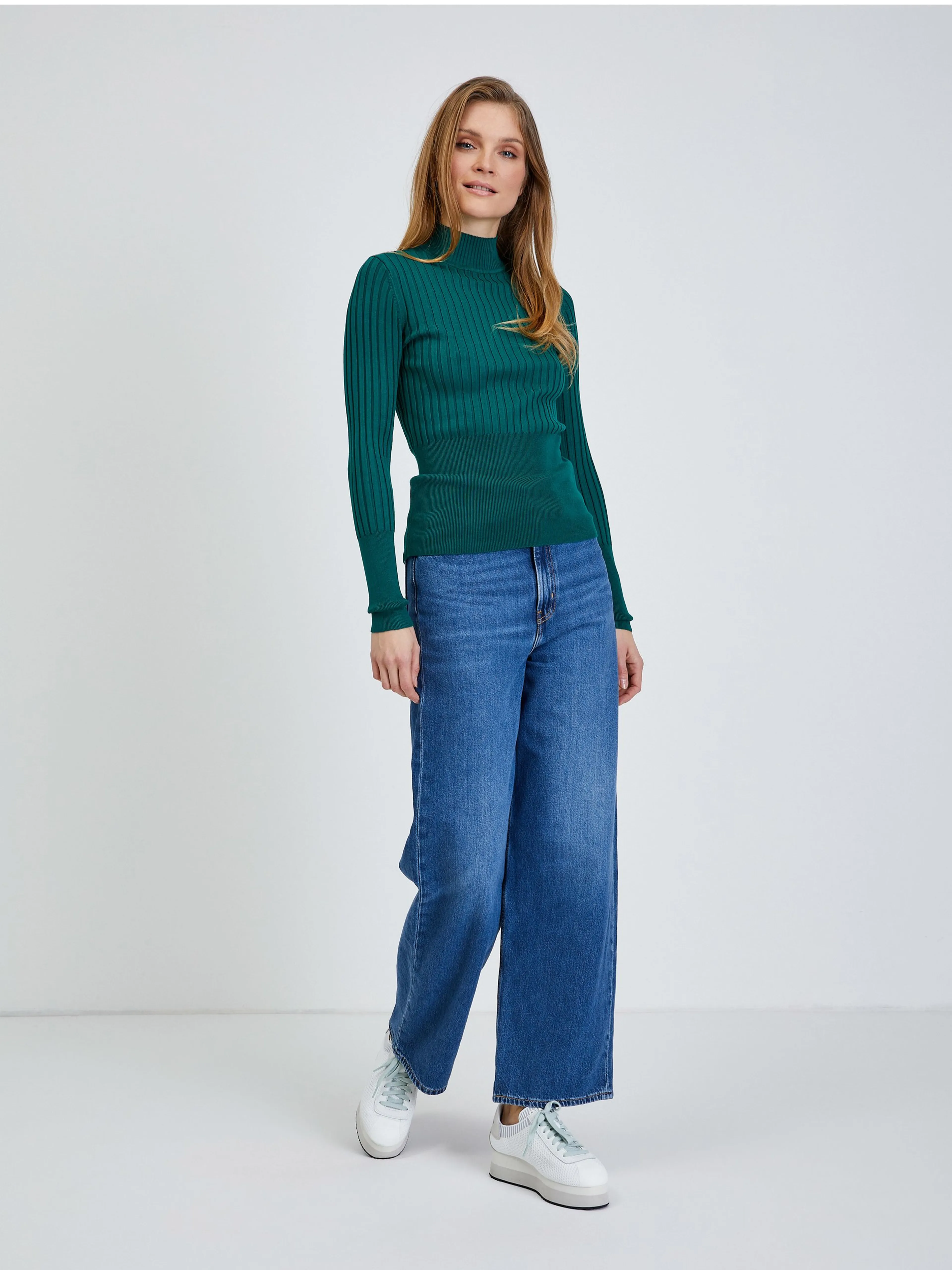 Grüner gerippter Pullover ORSAY