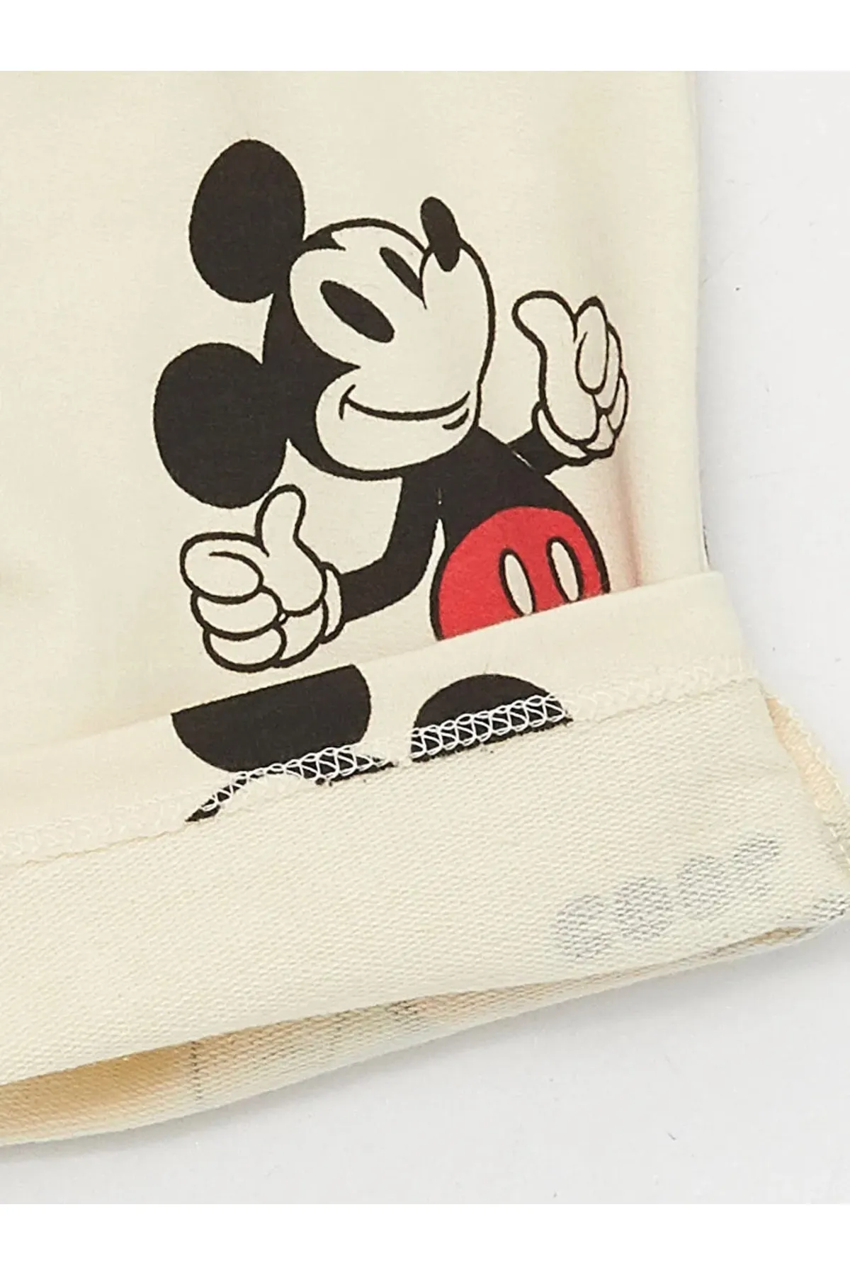 LC Waikiki  Lcw Baby 2-teiliges Set mit T-Shirt und Shorts mit Rundhalsausschnitt und Mickey Mouse-Aufdruck für Babys und Jungen