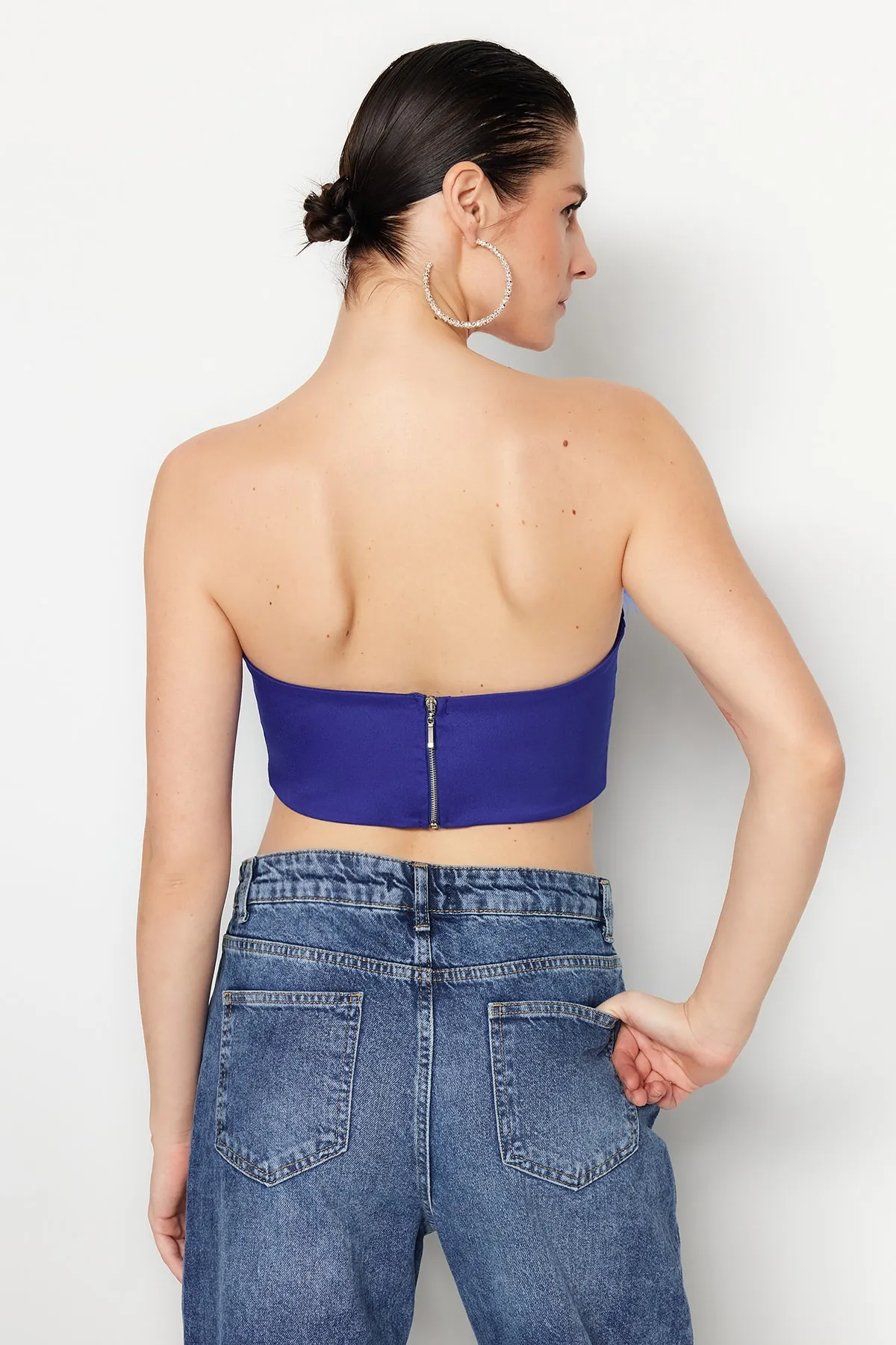 Trendyol Collection  Saks Crop Lined Woven Bustier Bustier TPRSS22BS00018