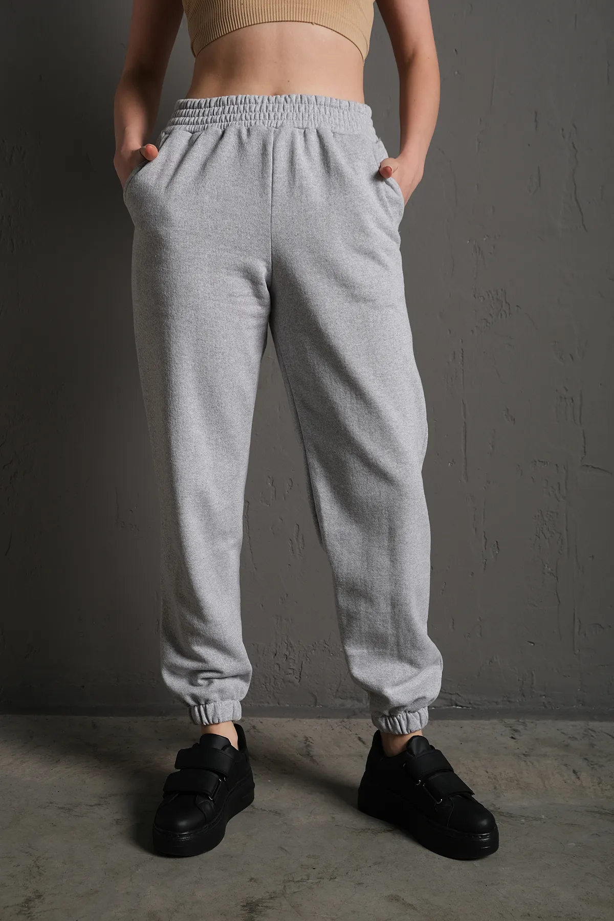 Know  Graue Damen-Jogginghose mit hoher Taille und elastischem Bein