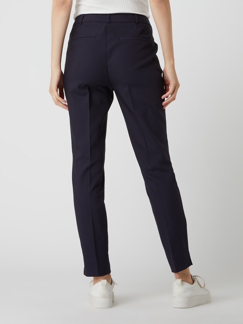 Chino mit französischen Eingrifftaschen in marineblau