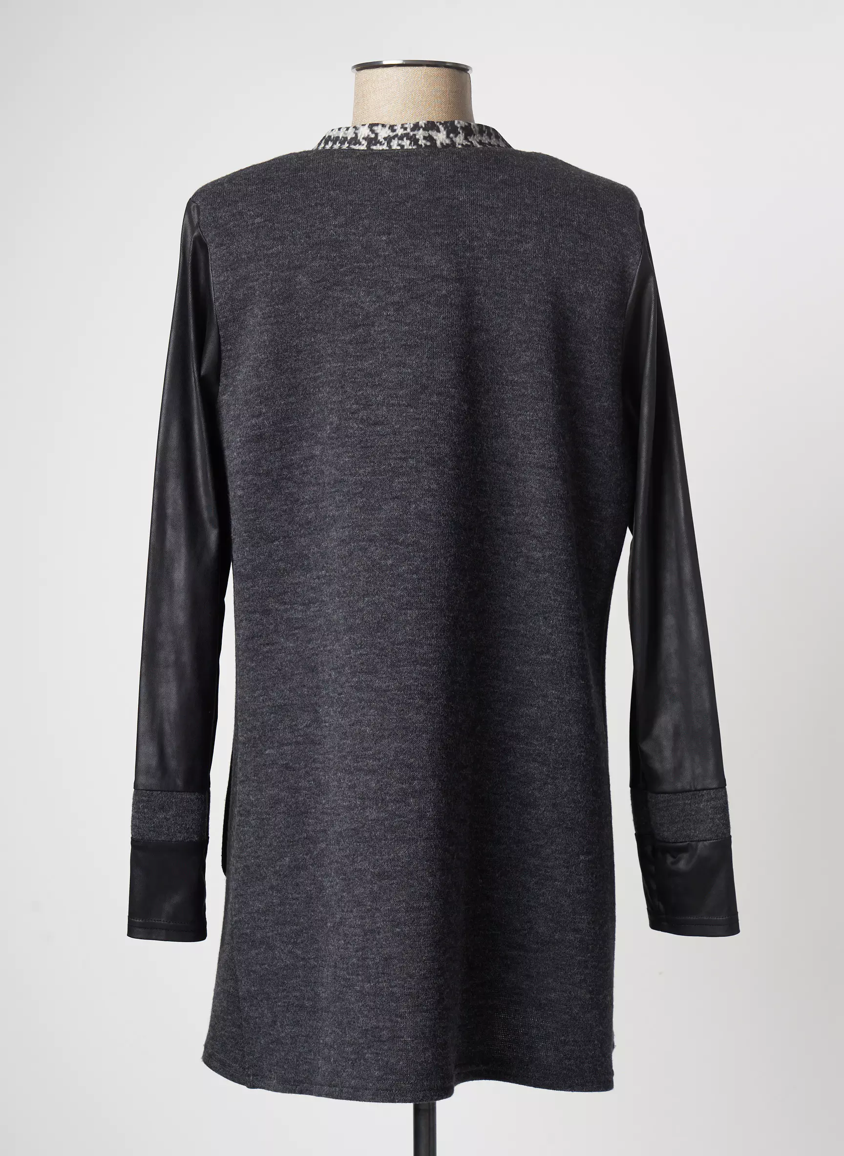 Meri Esca Cardigans Femme couleur gris