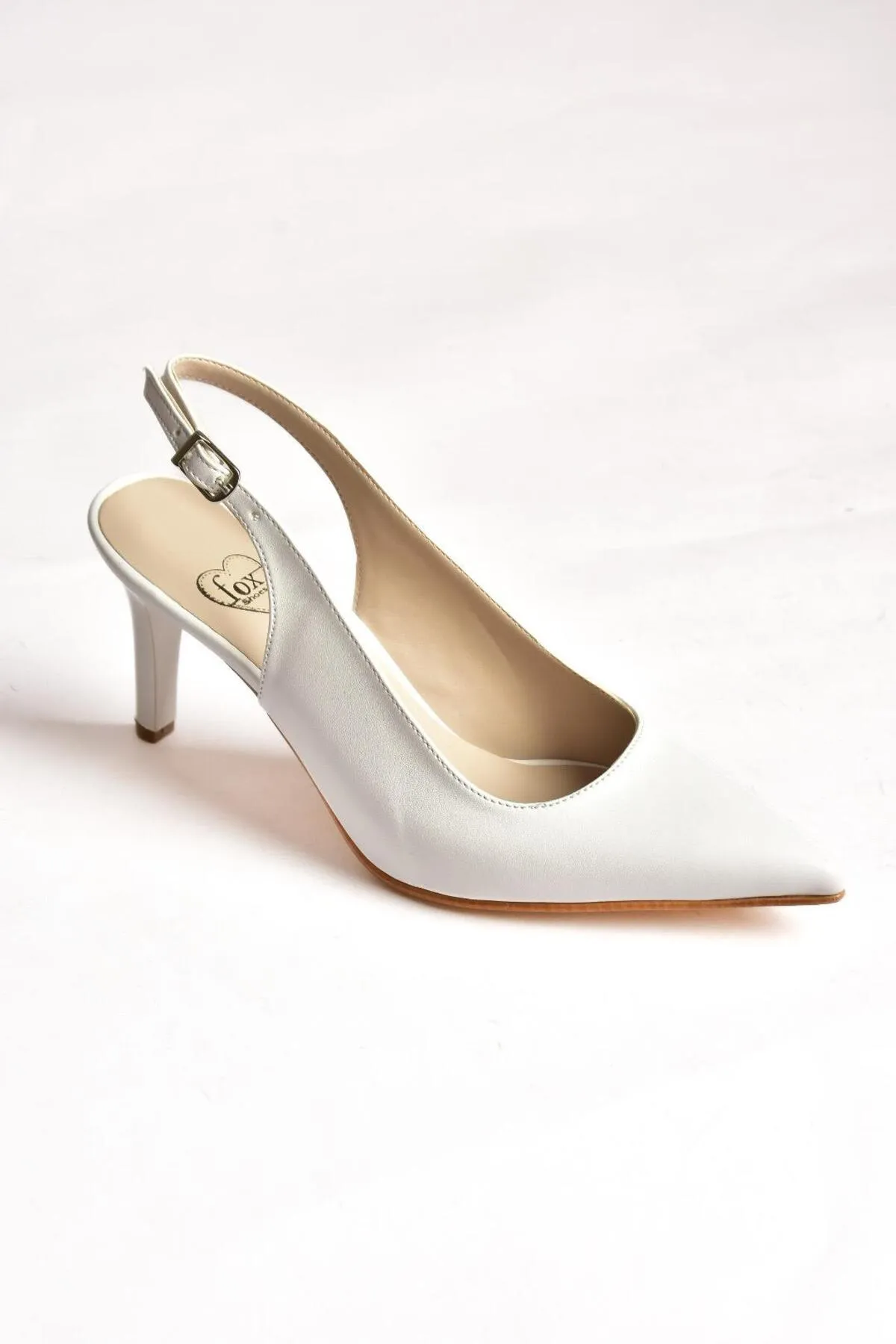 Fox Shoes  S654071709 Weiße Damenschuhe mit dünnem Absatz