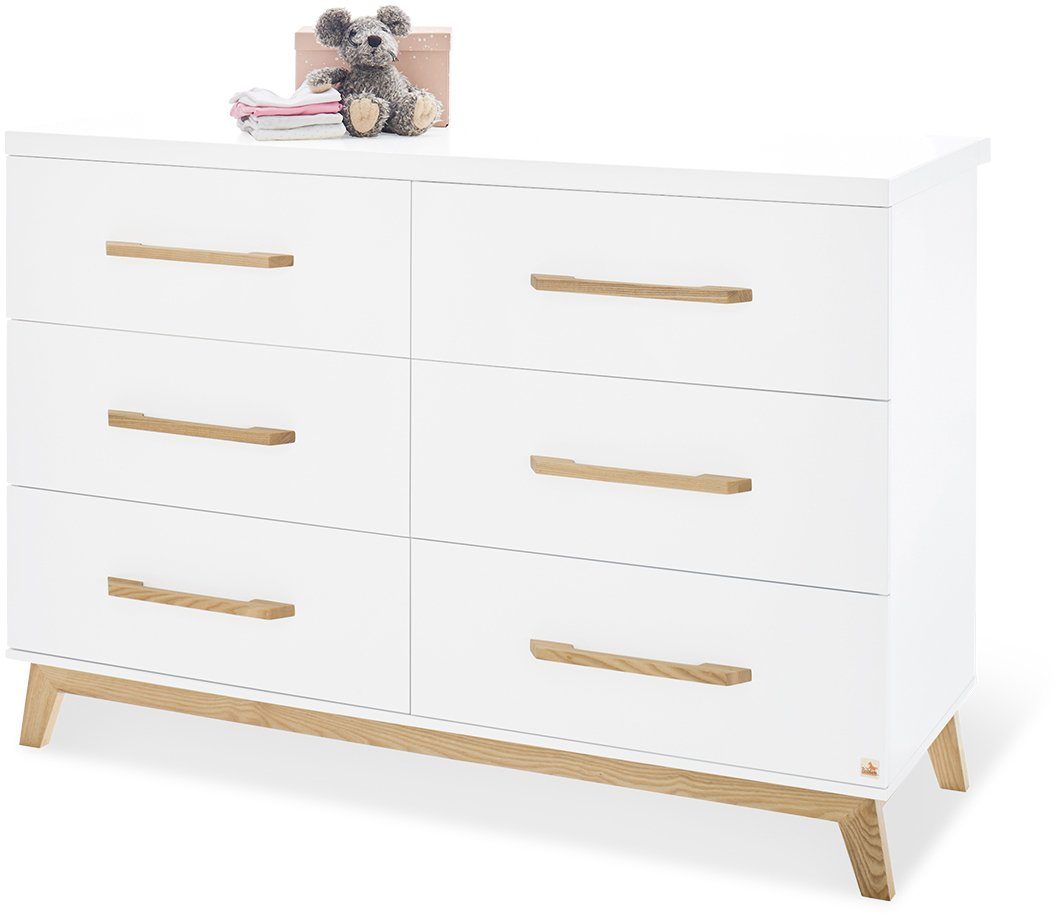 Pinolino® Babyzimmer-Komplettset Riva, (Set, 4-St., Kinderbett, Wickelkommode, Kleiderschrank, Wandregal), extrabreit; mit Kinderbett, Wickelkommode, 2-trg. Schrank & Wandregal