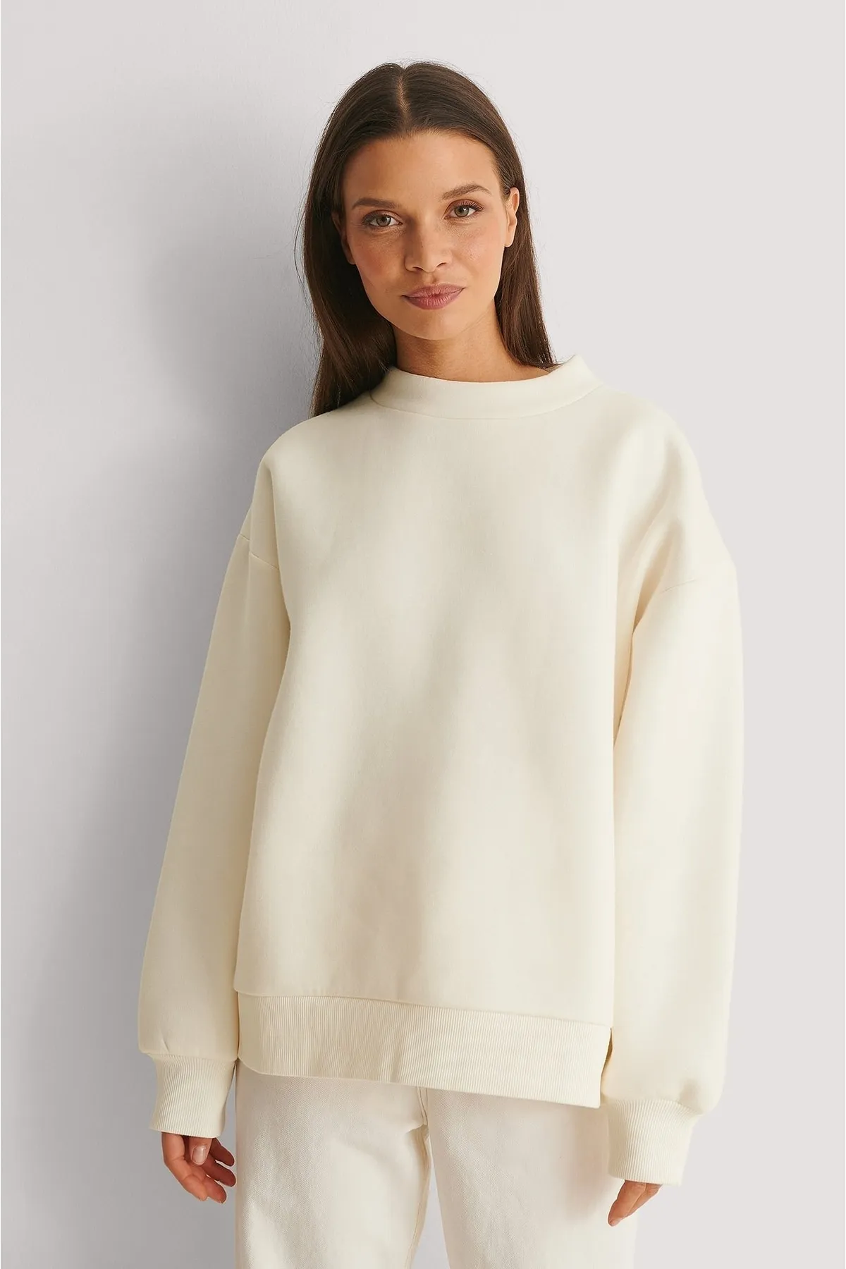 NA-KD  Sweatshirt mit hohem Halsausschnitt