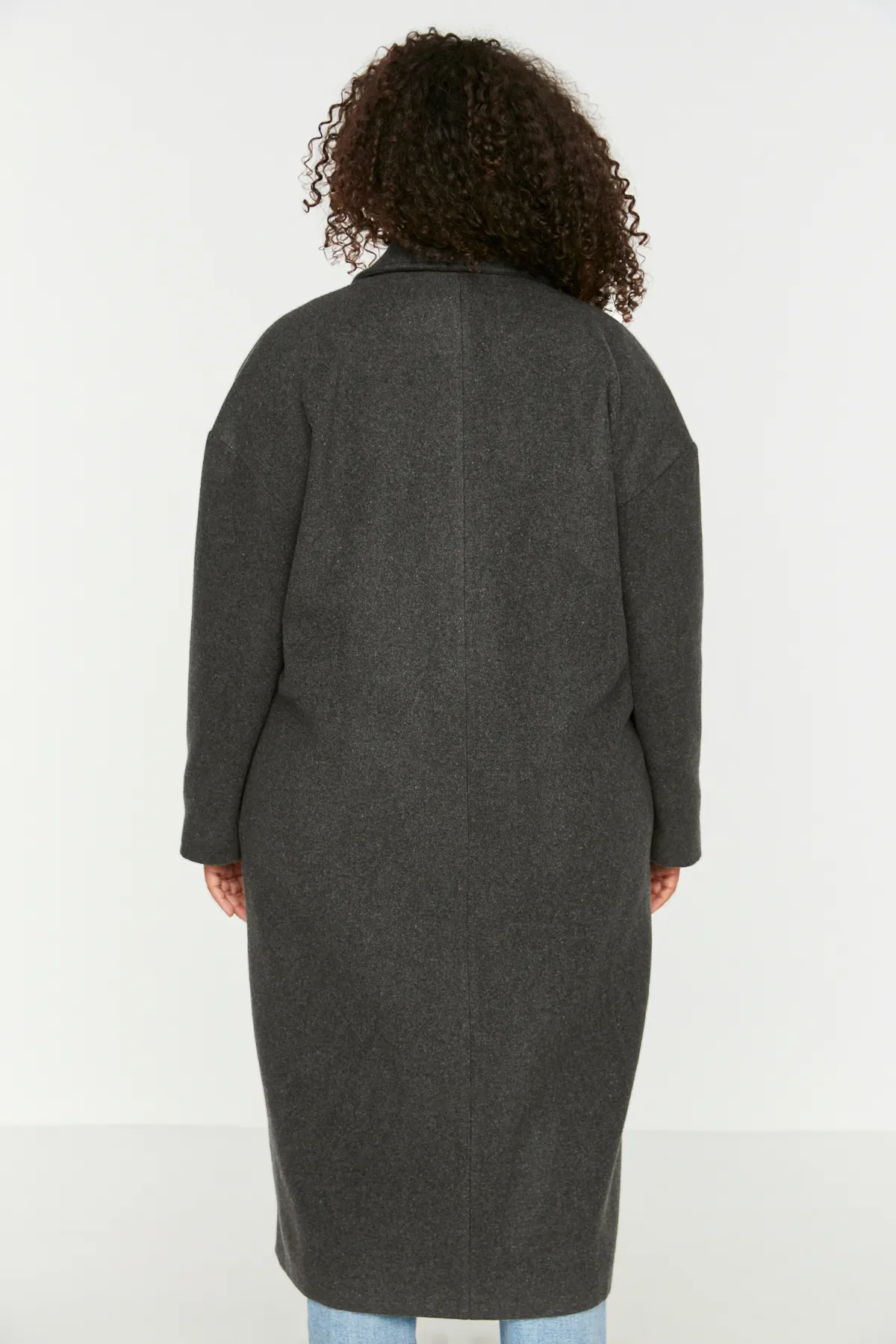 Trendyol Curve  Anthrazitfarbener Stempelmantel TBBAW23KB00002