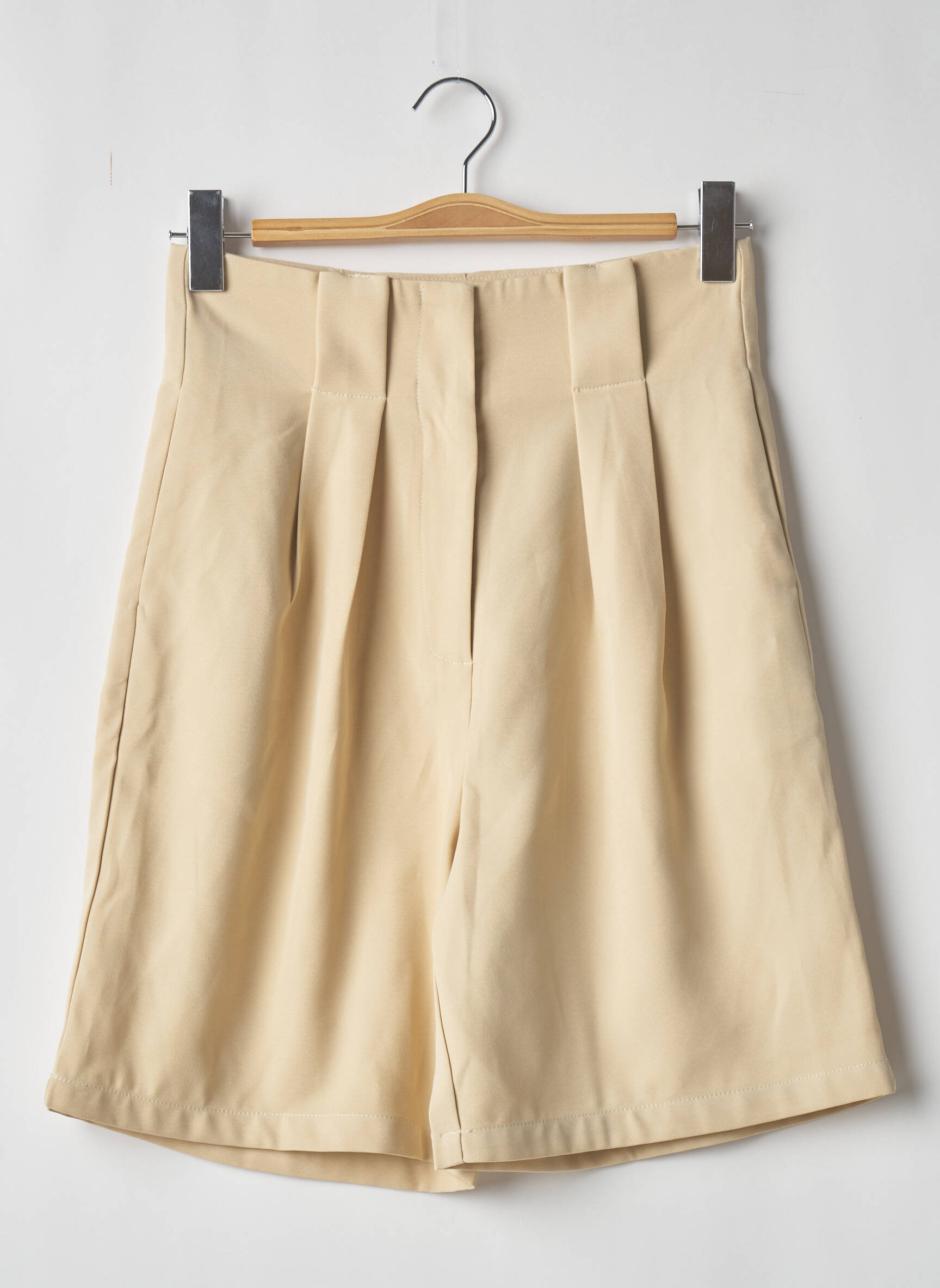 Nasty Gal Bermudas Femme couleur beige