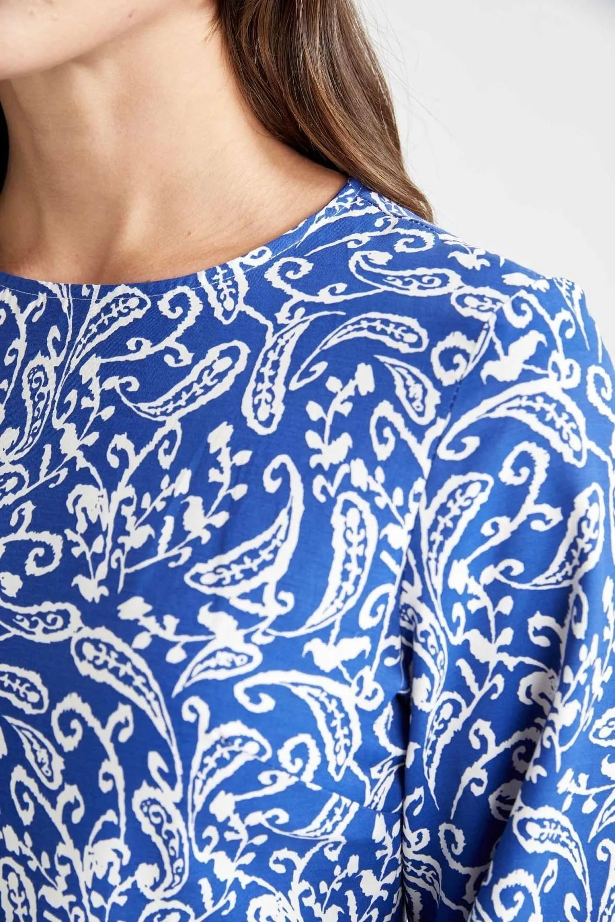DeFacto  Langärmliges Maxikleid aus geblümtem Popeline mit Rundhalsausschnitt