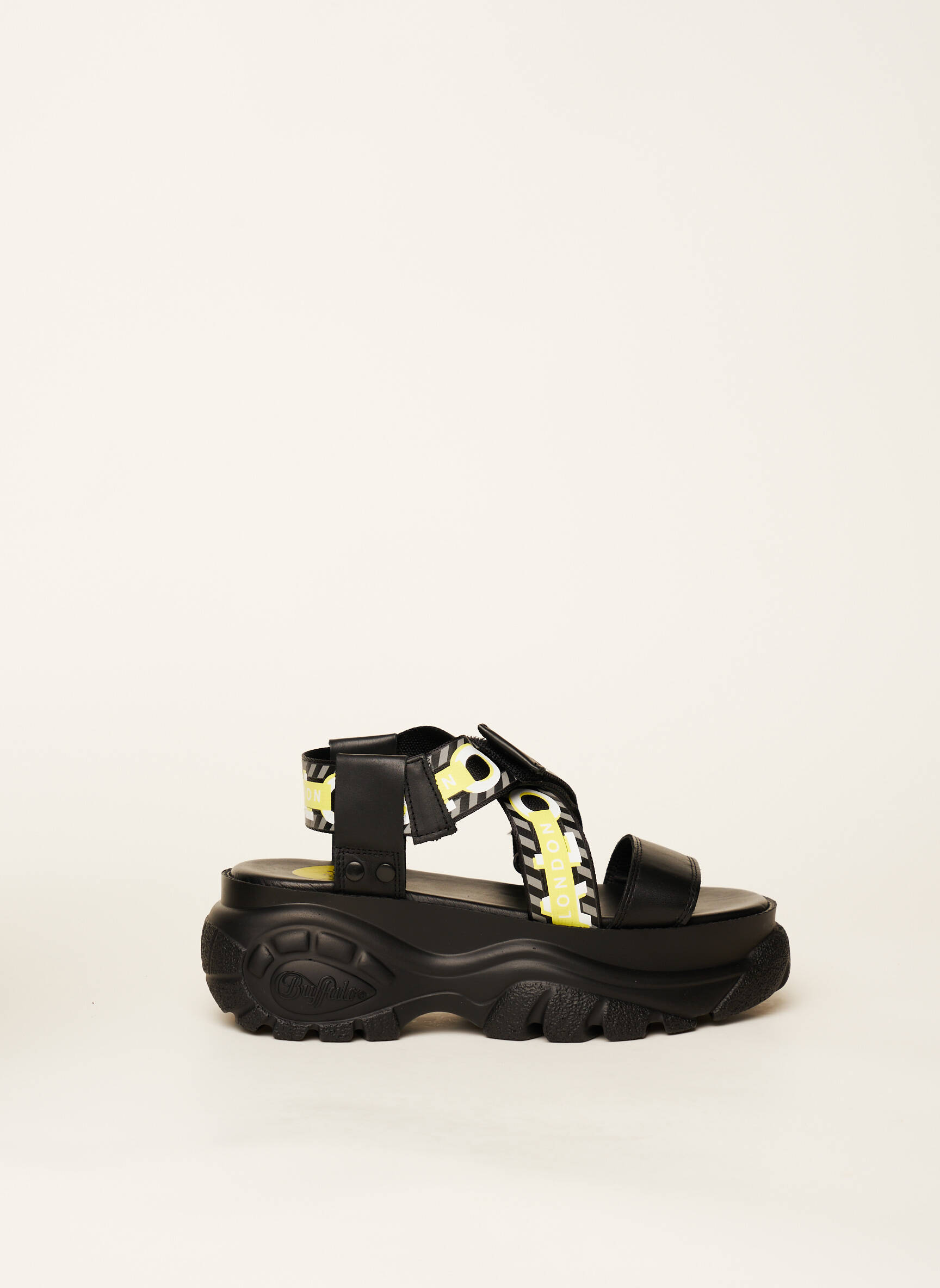 Buffalo Sandales Nu Pieds Femme couleur noir