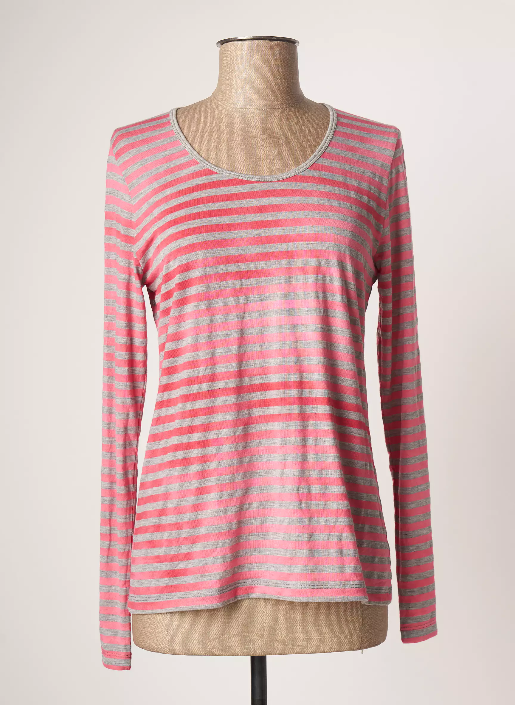 Le Phare De La Baleine Tshirts Femme couleur rose