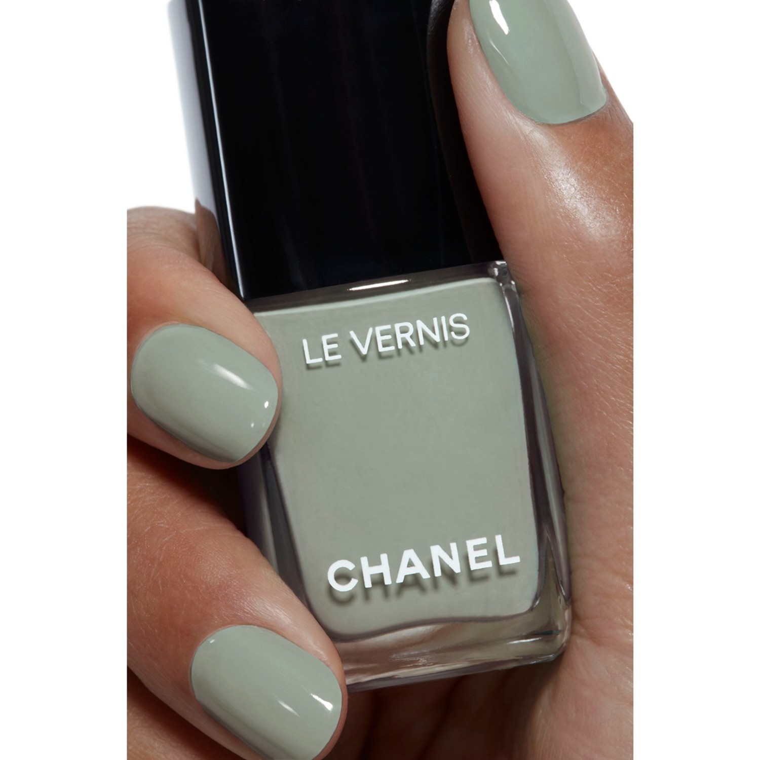 CHANEL KÖRÖMLAKK