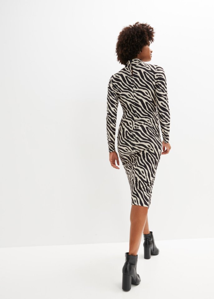 Kleid mit Schlitz