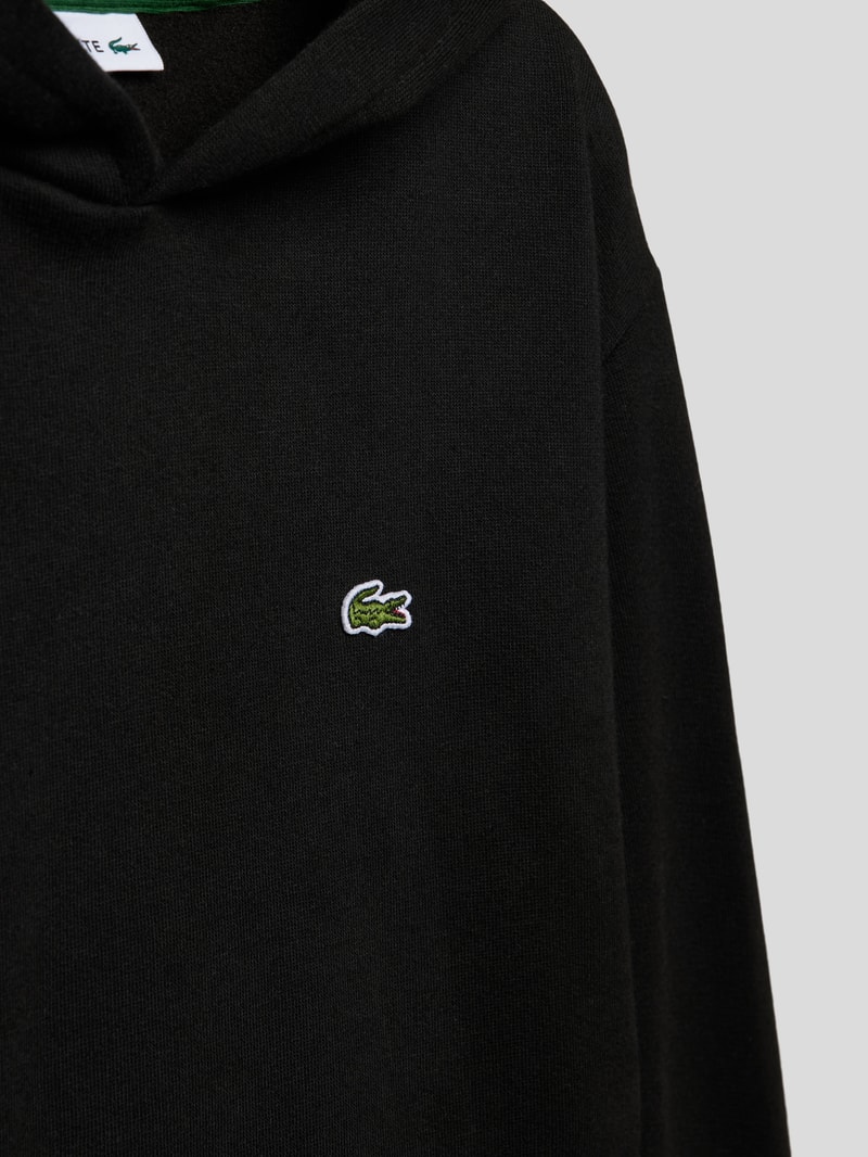 Hoodie mit Kapuze in schwarz
