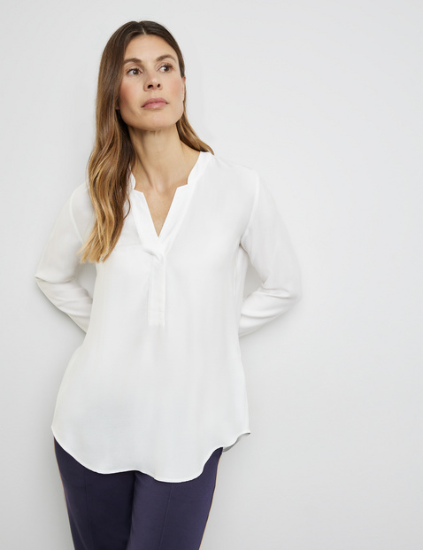 Fließende Bluse mit Kellerfalte